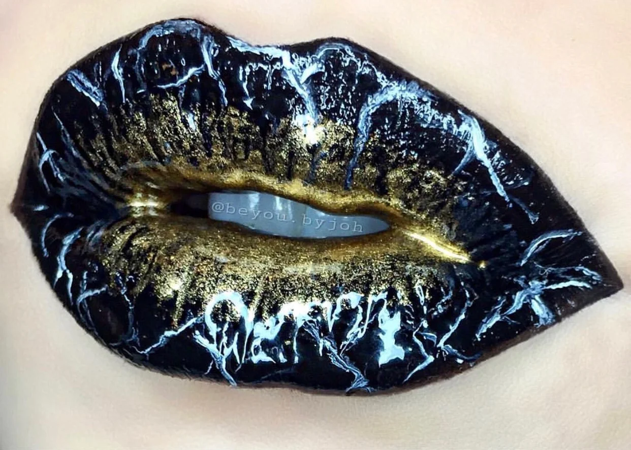 Black marble Black & gold