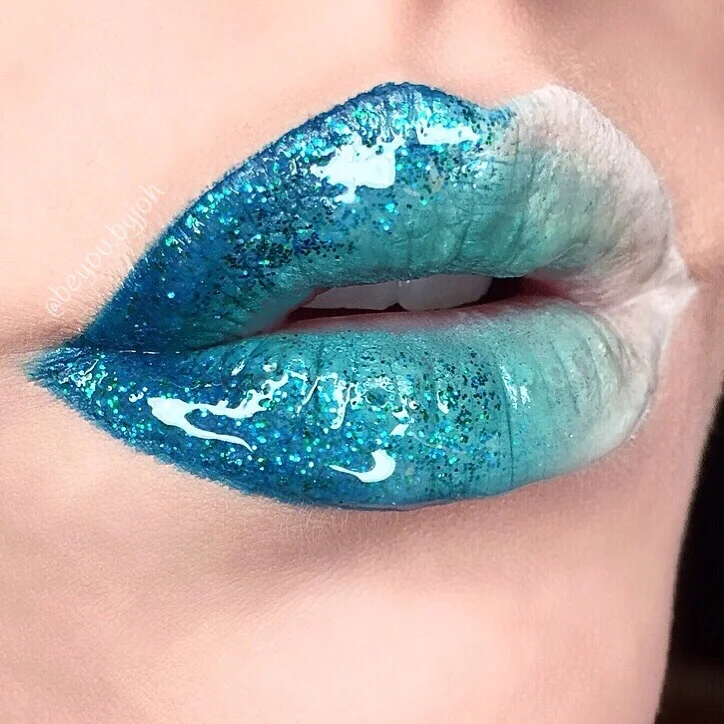 Caribbean waters Turquoise ombre & gloss