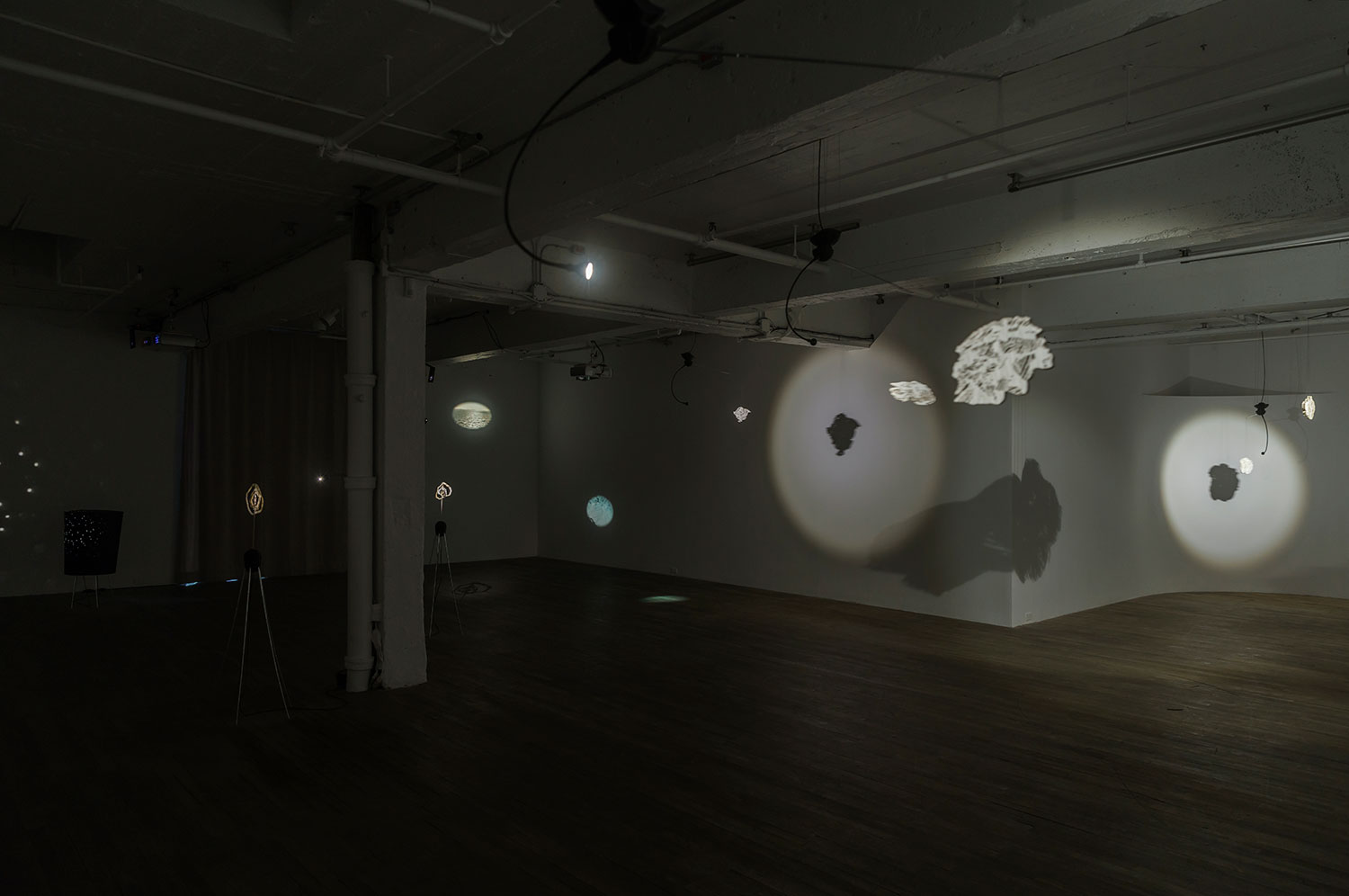 Au-delà de la terre/ Landless Longitude , OBORO, Montréal, 2016. Photo by Guy-L'Heureux