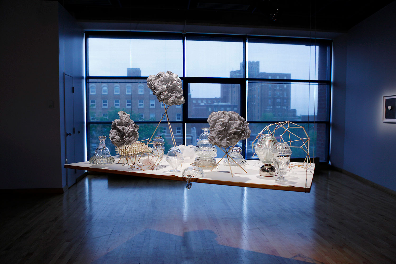 Models for Meteors , Postes de Contrôl, Maison de la culture de Cote-des-Neiges, Montréal, 2015. Photo by Hua Jin