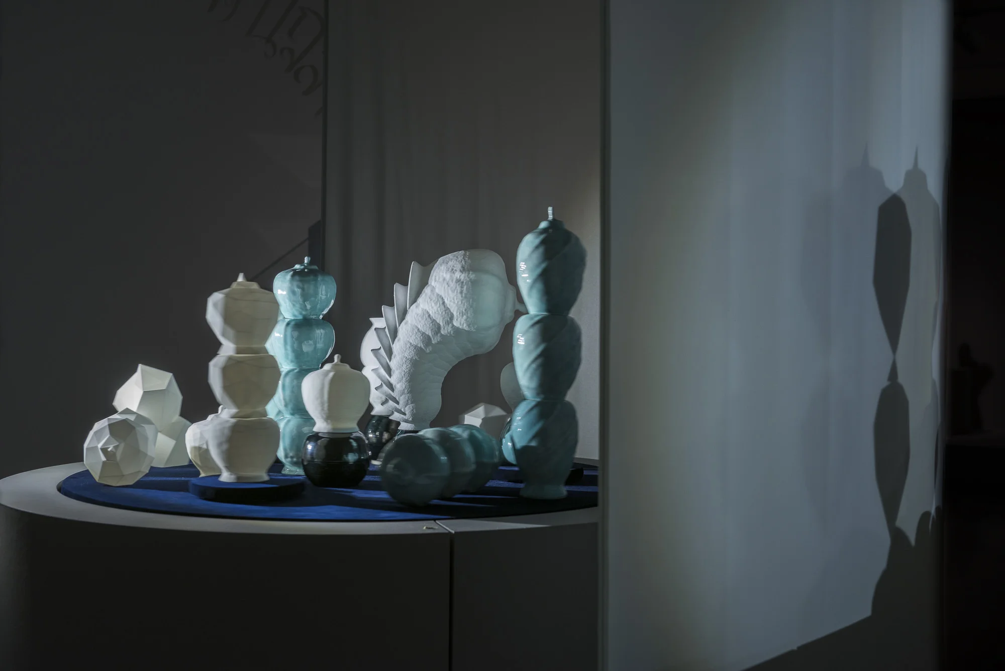 Île flottante / All is Water , 2018.  Connexions,  Musée des beaux-arts de Montréal. Photo MBAM, September 18, 2018, to June 23, 2019. Photo: MMFA, Denis Farley.