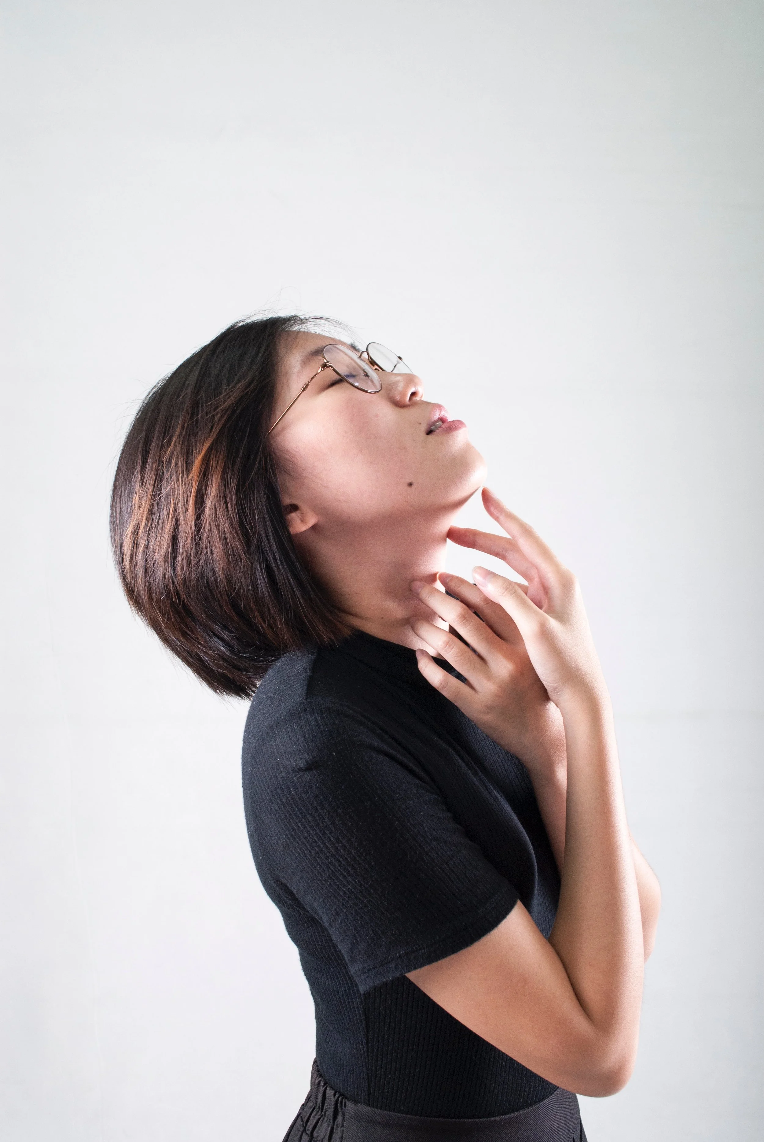 adult-brunette-casual-1720593.jpg