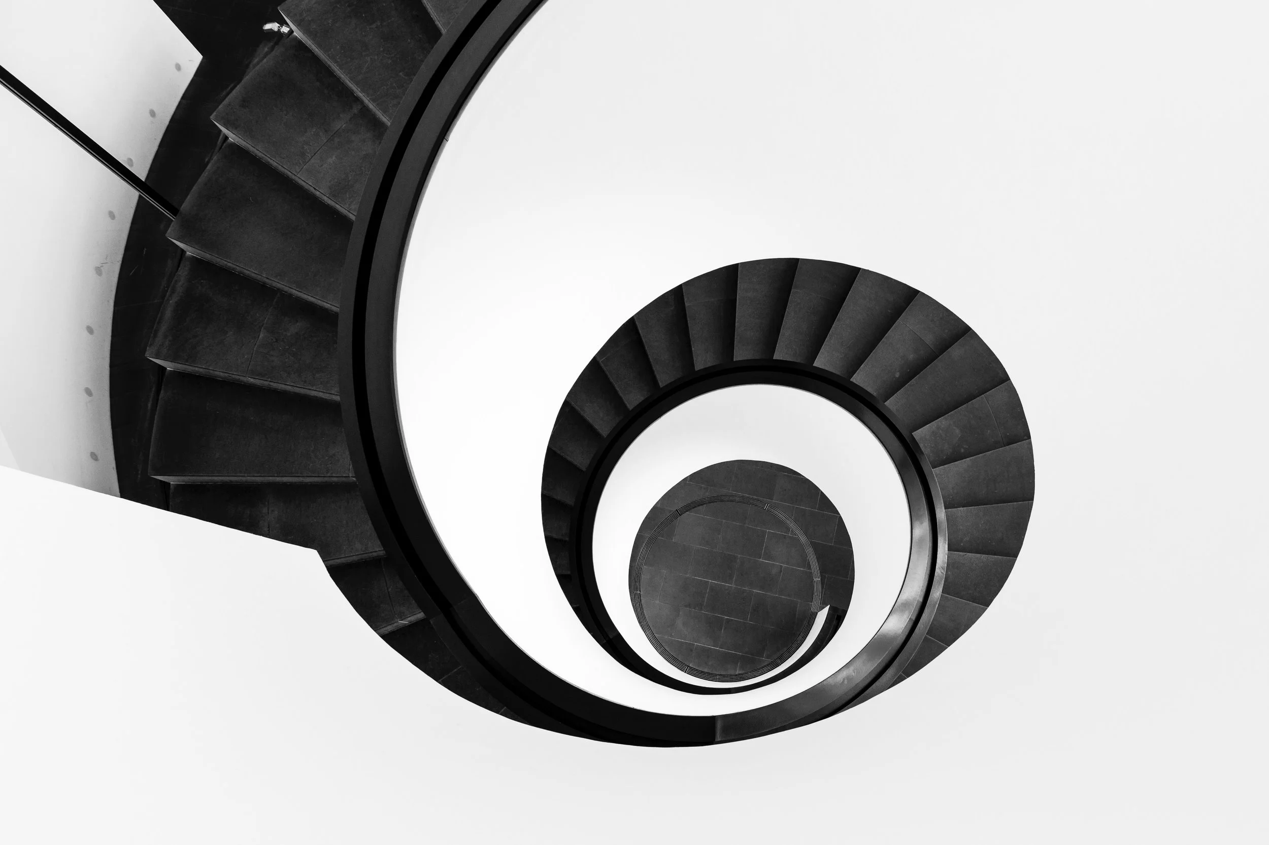 black-and-white-design-high-angle-shot-929282.jpg