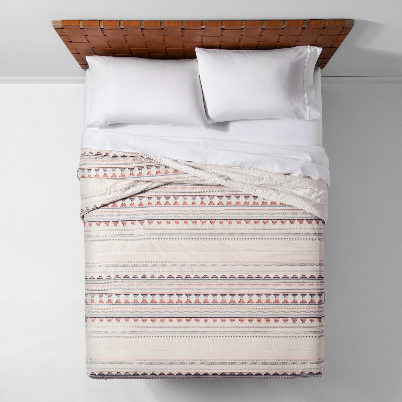 Opalhouse Woven Jacquard Coral Quilt