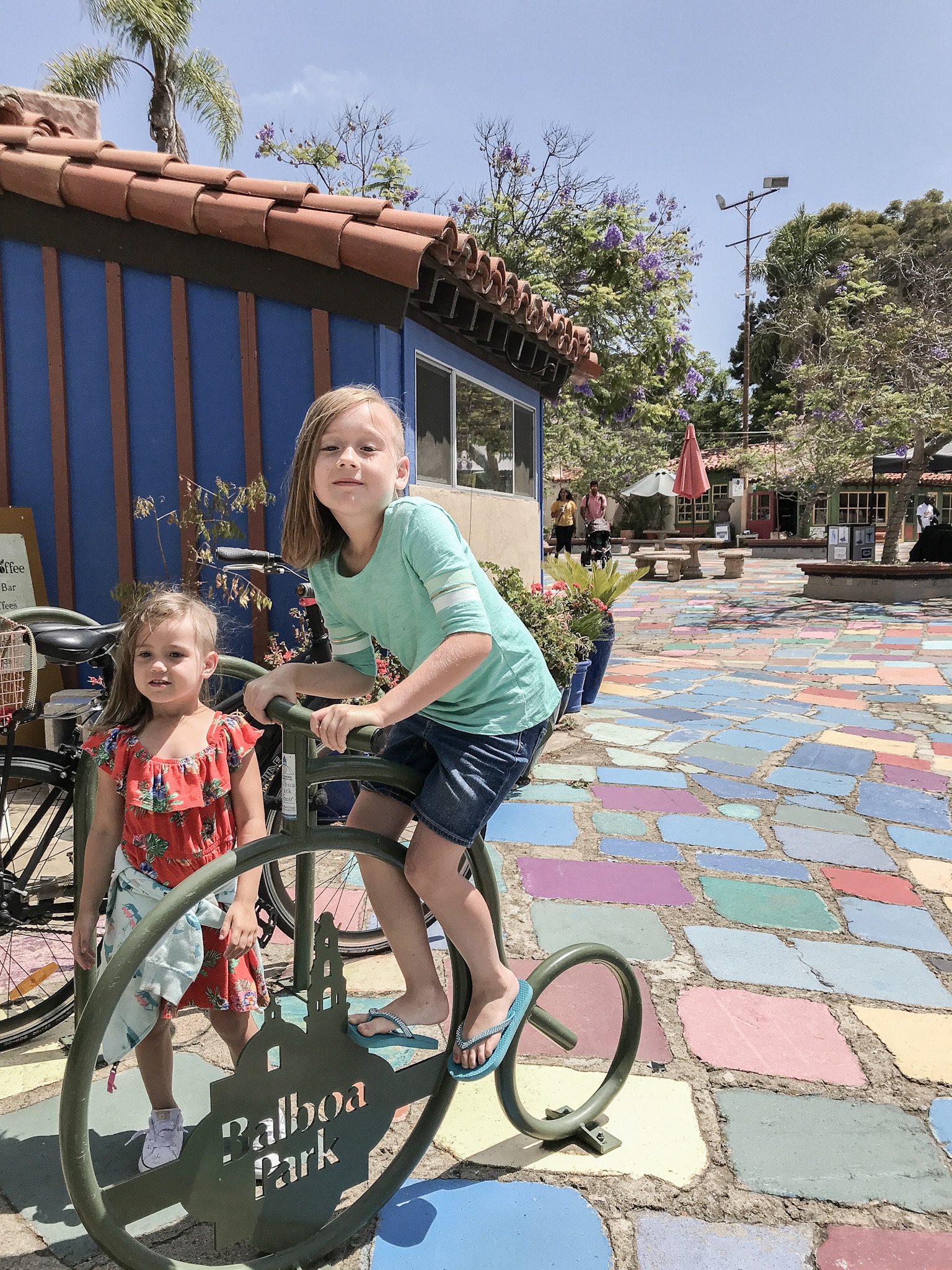 Having fun at the Spanish Art Center