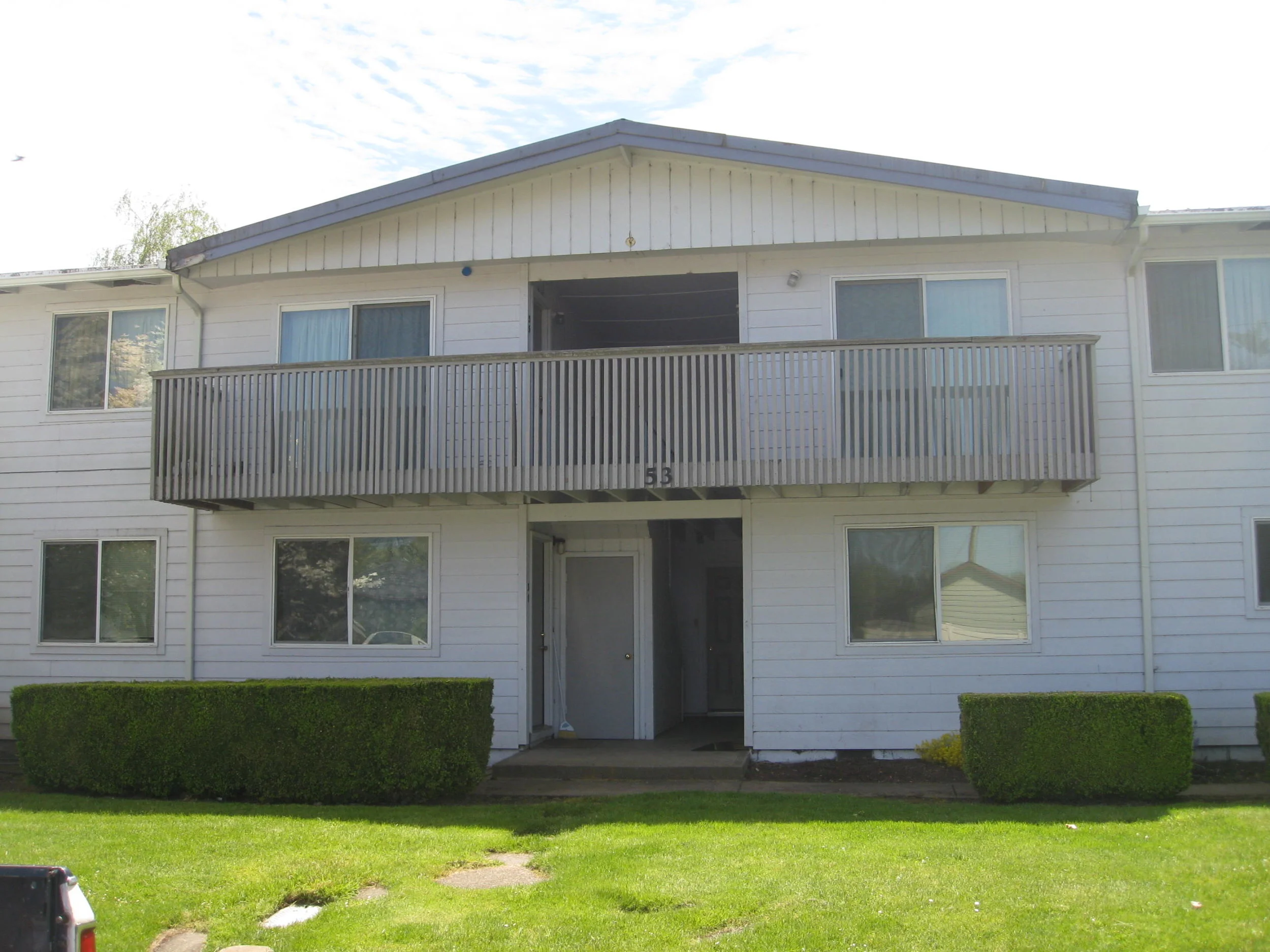Monmouth 8-Plex