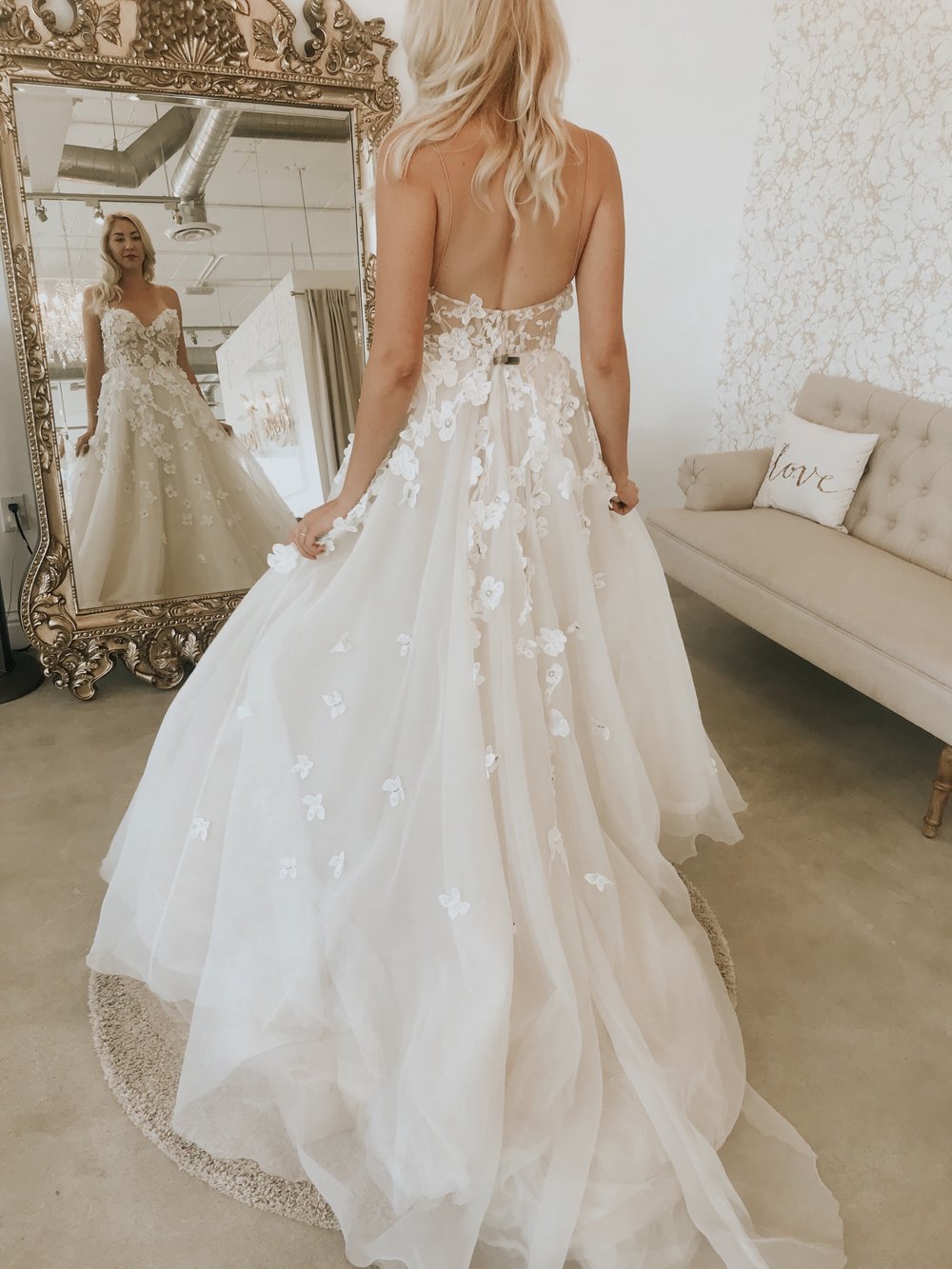 ADVENTURE DIARY: WEDDING DRESS SHOPPING AT KINSLEY JAMES — Alyssa Tabit ...