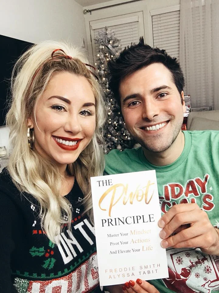 #030: FREDDIE SMITH &amp; ALYSSA TABIT: FACEBOOK LIVE, HOLIDAY PARTY, GIVEAWAYS &amp; BOOK LAUNCH!
