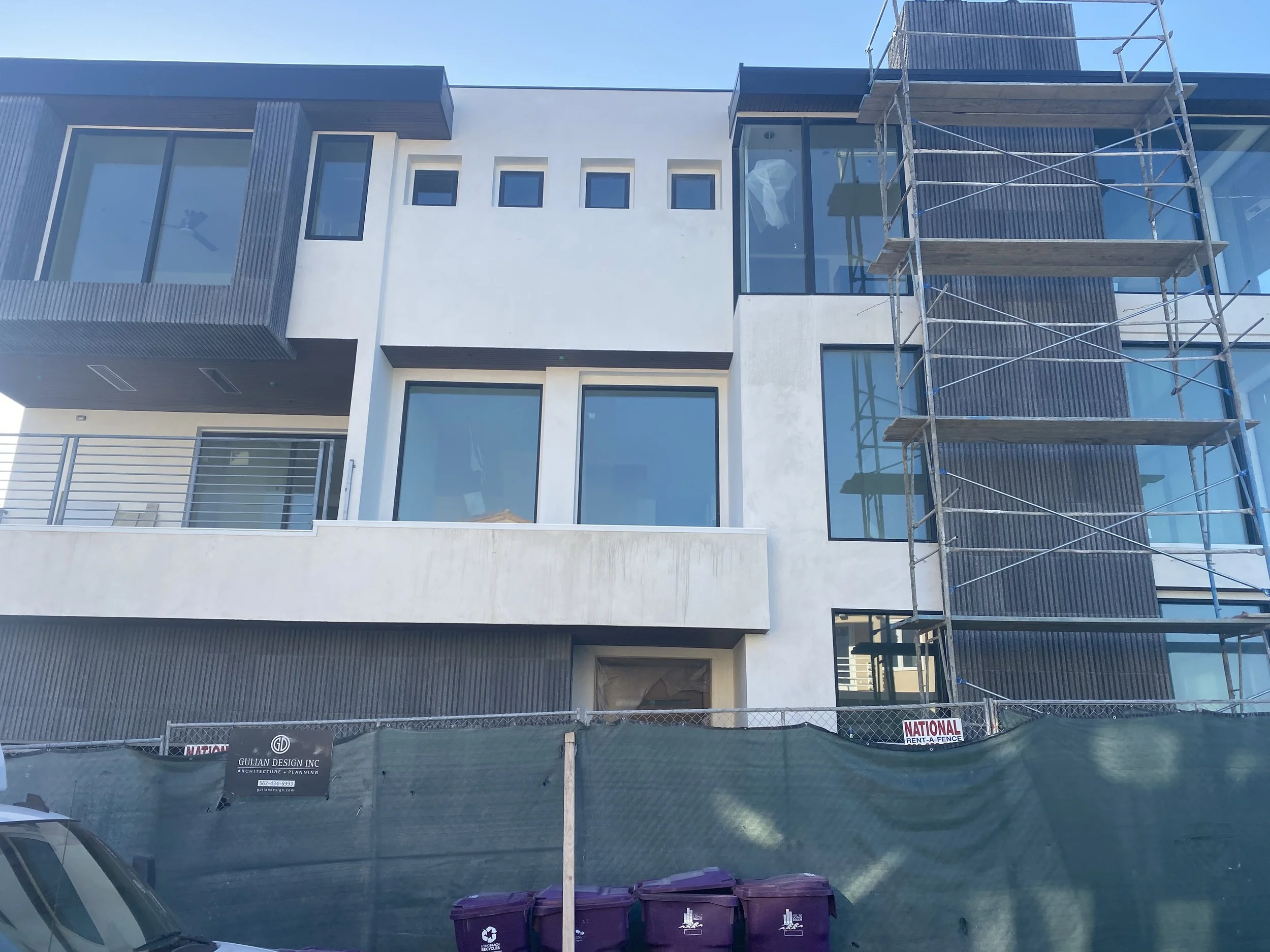 Scaffolding and window walls on Seaside Walk home during construction in Long Beach