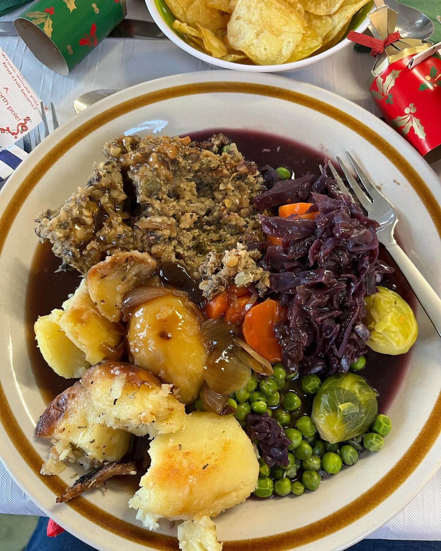 #xmaslunch #vegan #nutroast #trimmings