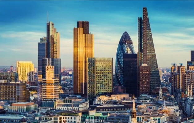 The ups and downs of the FTSE 100 40-year history demonstrates time in the market matters