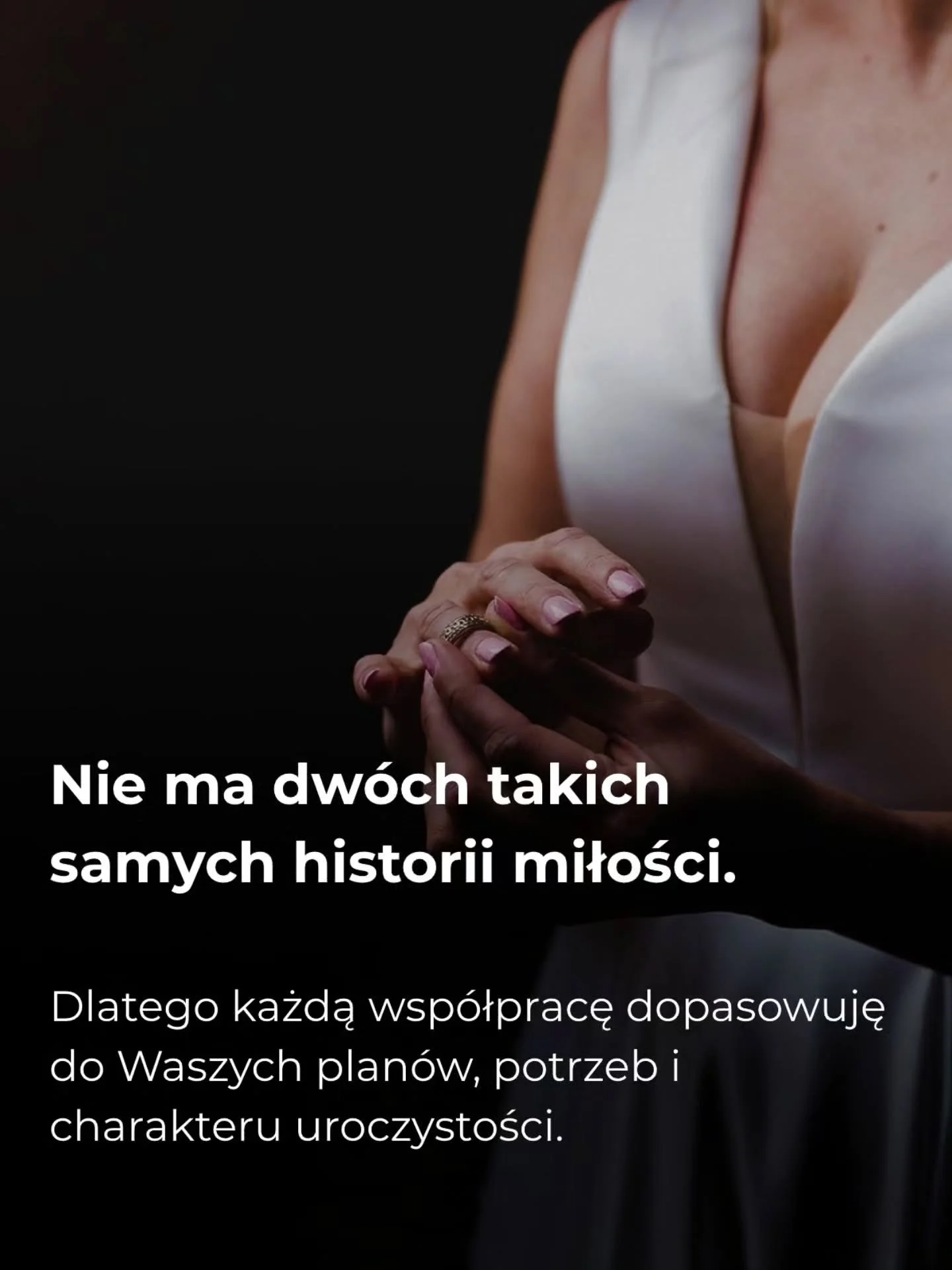 Najpiękniejsze zdjęcia ślubne to nie tylko idealne kadry.&nbsp;

To emocje, spojrzenia, gesty i chwile, do kt&oacute;rych chce się wracać przez całe życie. Wasza historia zasługuje na to, by opowiedzieć ją autentycznie i z czułością.&nbsp;&nbsp;

Pla