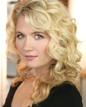 Scarlett+Strallen+Black+Headshot.jpeg