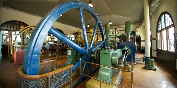 6402012crop.jpg