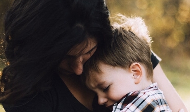 GRIEF Understanding why you're suffering can help, as can talking to others and trying to resolve issues that cause significant emotional pain, such as feeling guilty for a loved one's death.