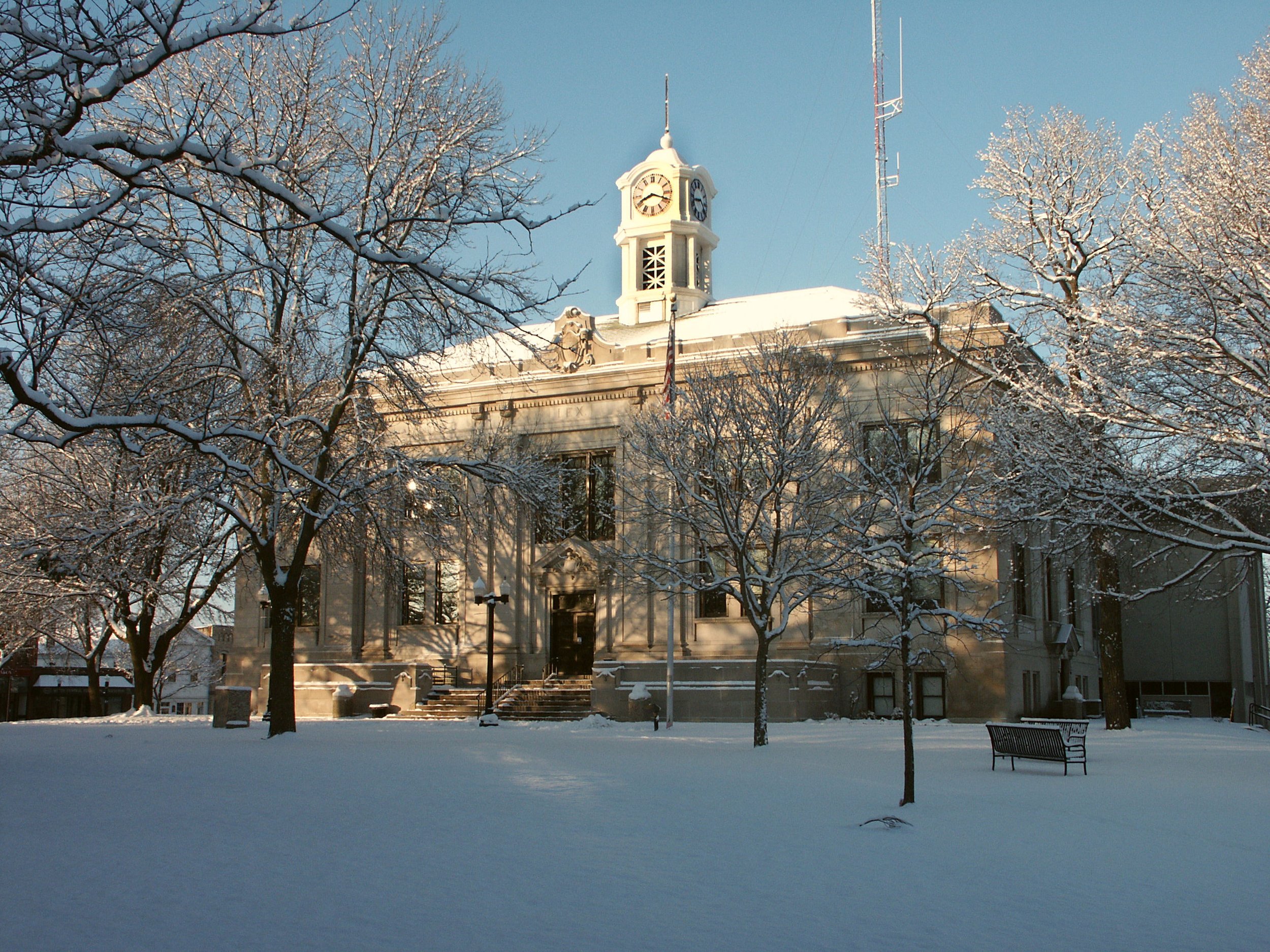 Snowy Courthouse 1, 1-06