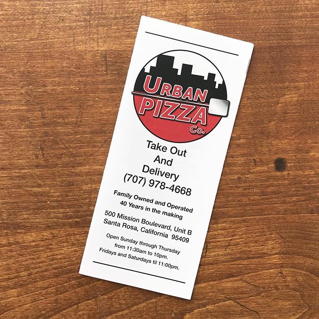 Pizza-o&rsquo;clock 🤤🍕@urbanpizzaco menus have us craving a slice or two!
