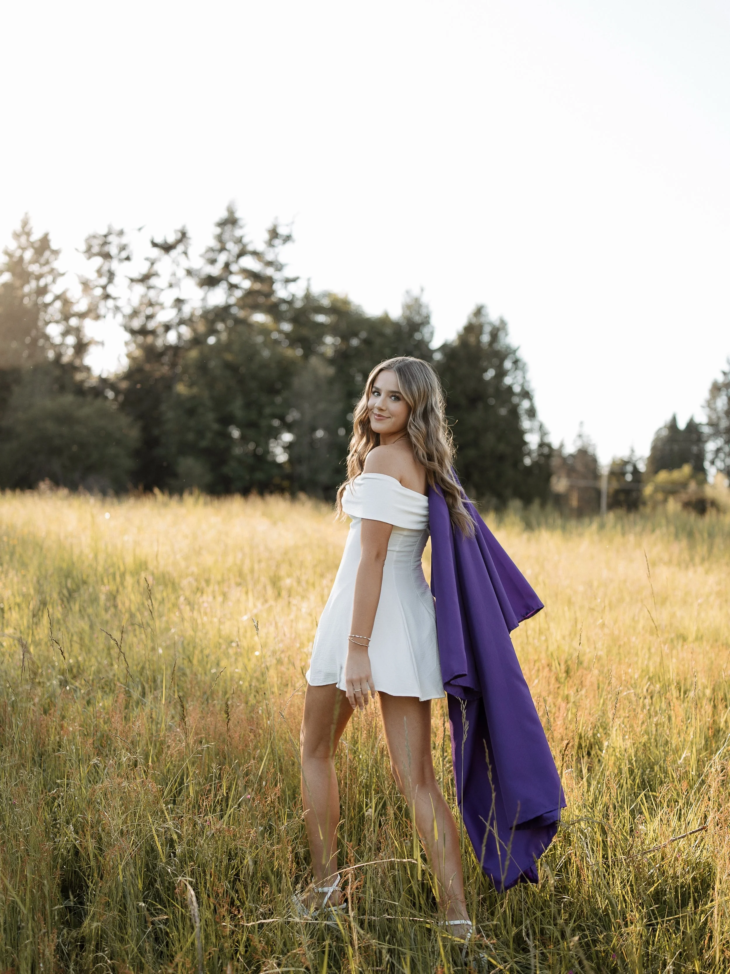 I&rsquo;ve had the honor of tanning this beautiful girl for many of her biggest high school moments, and now I get to celebrate one of the biggest&hellip;GRADUATION !!! 🎓

Watching young women step into their next chapter is one of my favorite parts
