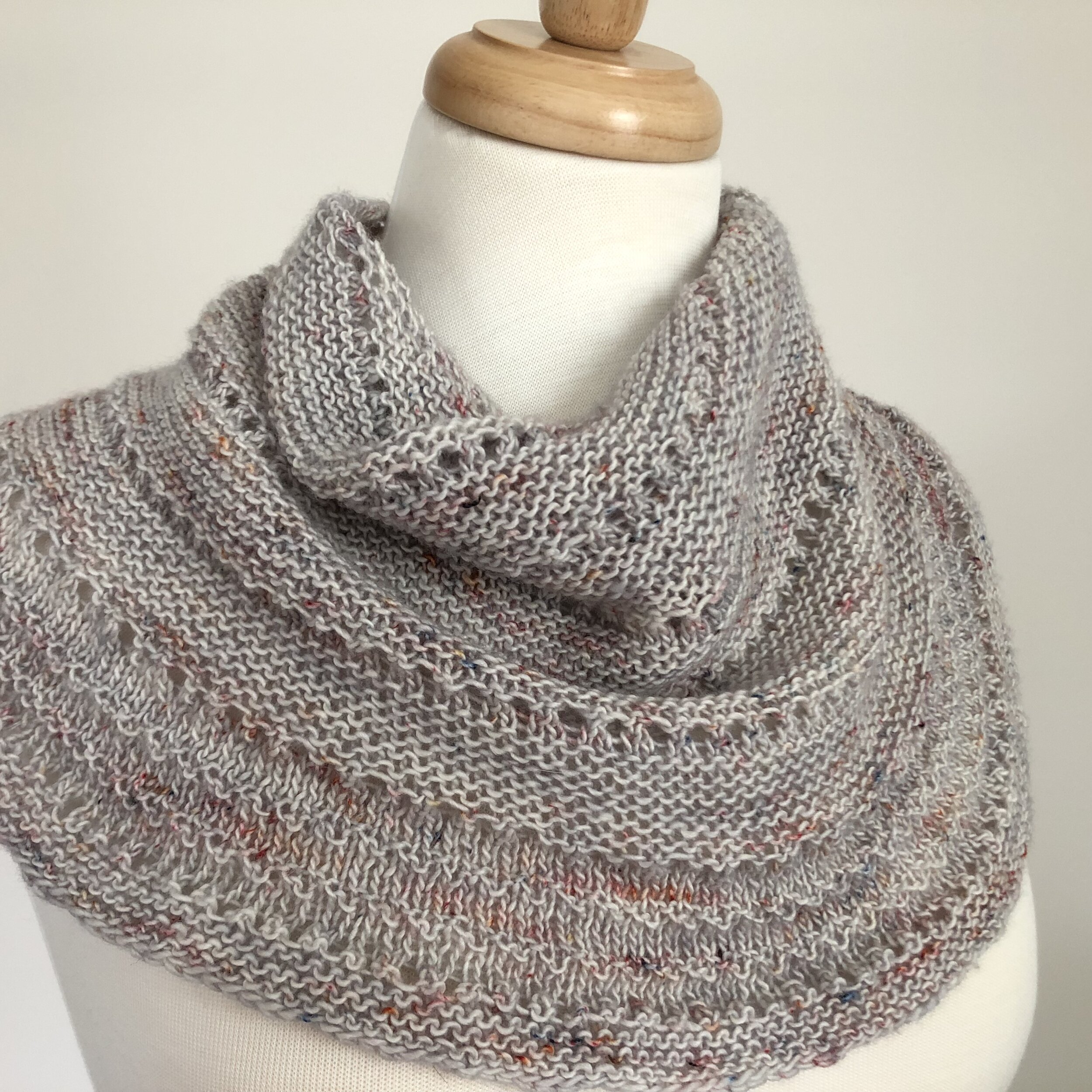 Penumbra Shawlette