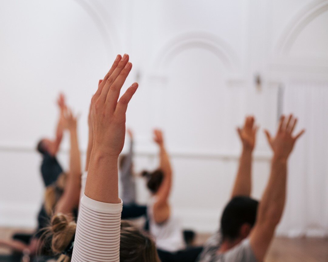 Hands up who's had a busy week and is ready for the weekend! Check out what&rsquo;s happening at Alceme this weekend at www.alceme.com ⠀⠀⠀⠀⠀⠀⠀⠀⠀
. ⠀⠀⠀⠀⠀⠀⠀⠀⠀
.⠀⠀⠀⠀⠀⠀⠀⠀⠀
.⠀⠀⠀⠀⠀⠀⠀⠀⠀
.⠀⠀⠀⠀⠀⠀⠀⠀⠀
#alcemehobart #alcemeurbanretreat #yogahobart  #hobart #alce