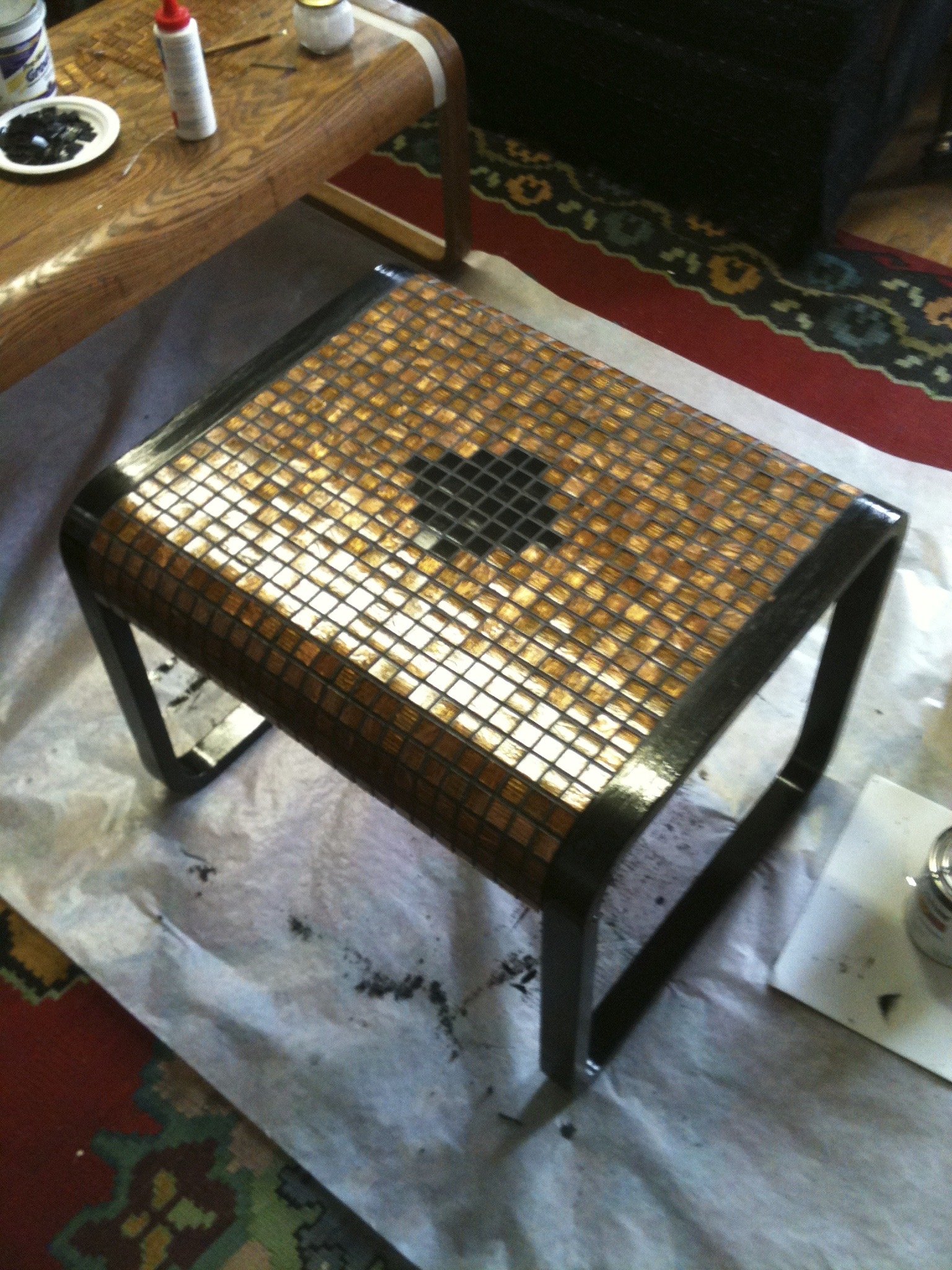Mosaic table made in Evelyne's Art Studio in SMA.jpg