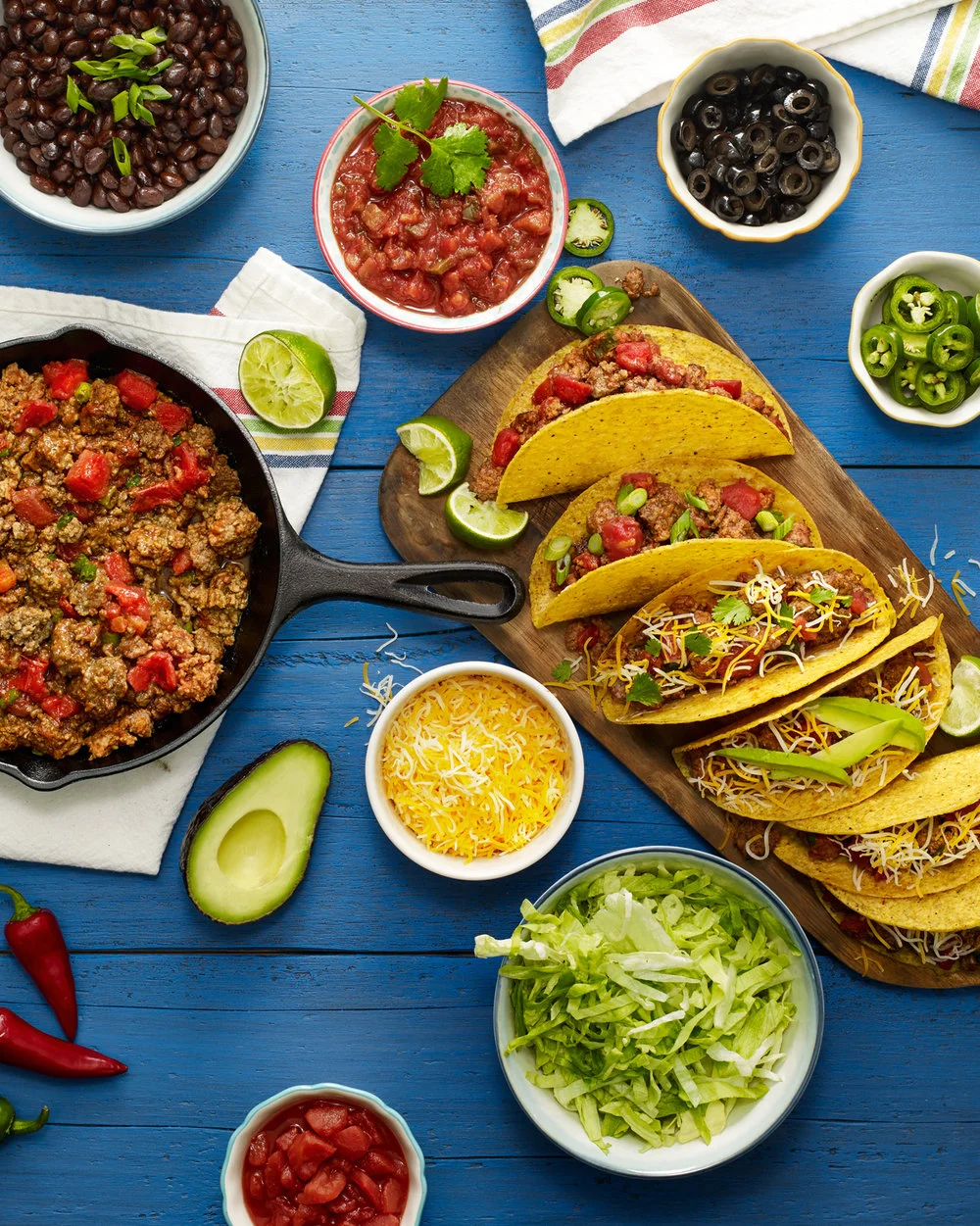 282012_0607J_1_TacoDinnerTable copy.jpg