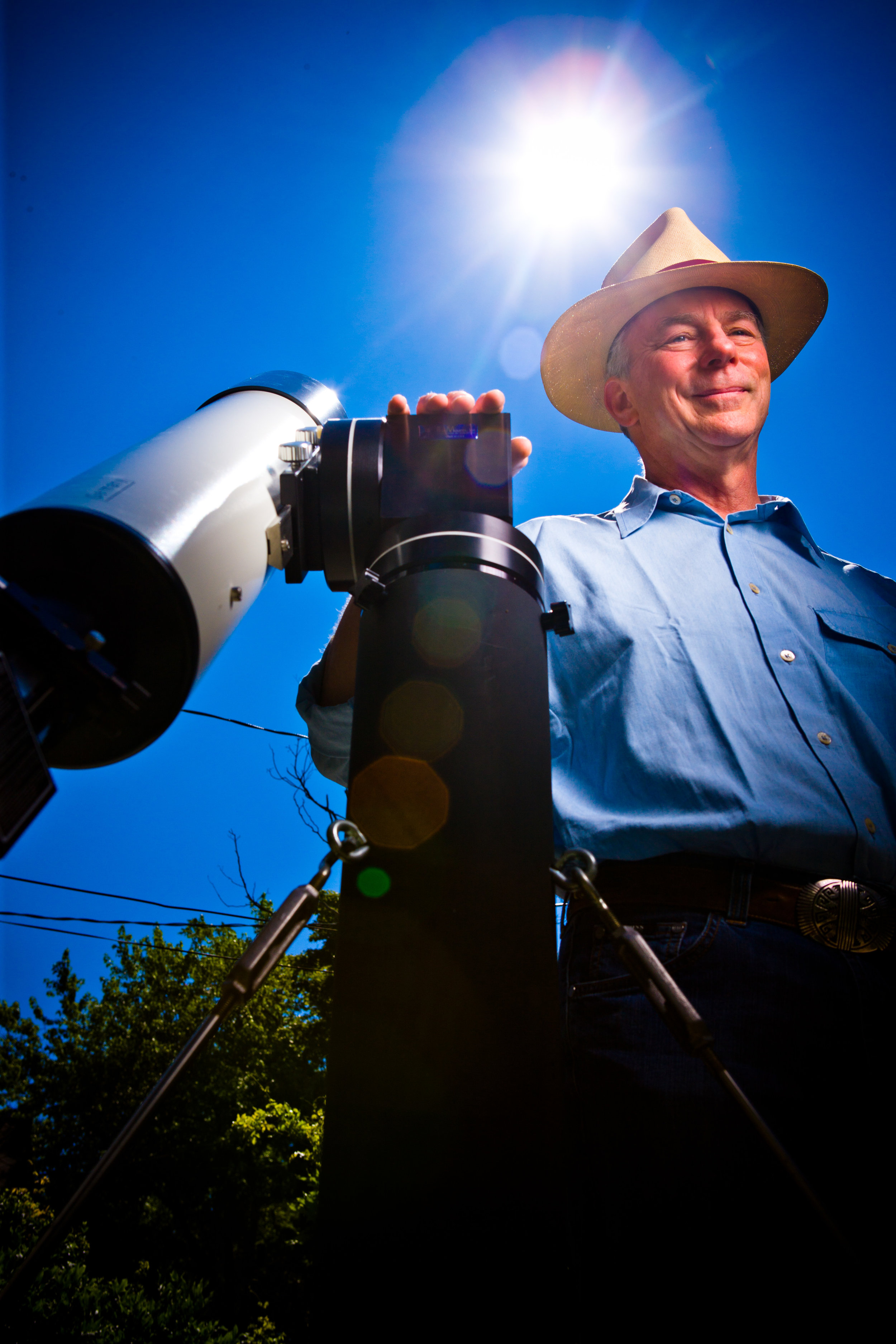  UB Alumni Alan Friedman Amateur Astronomer in His Back Yard  