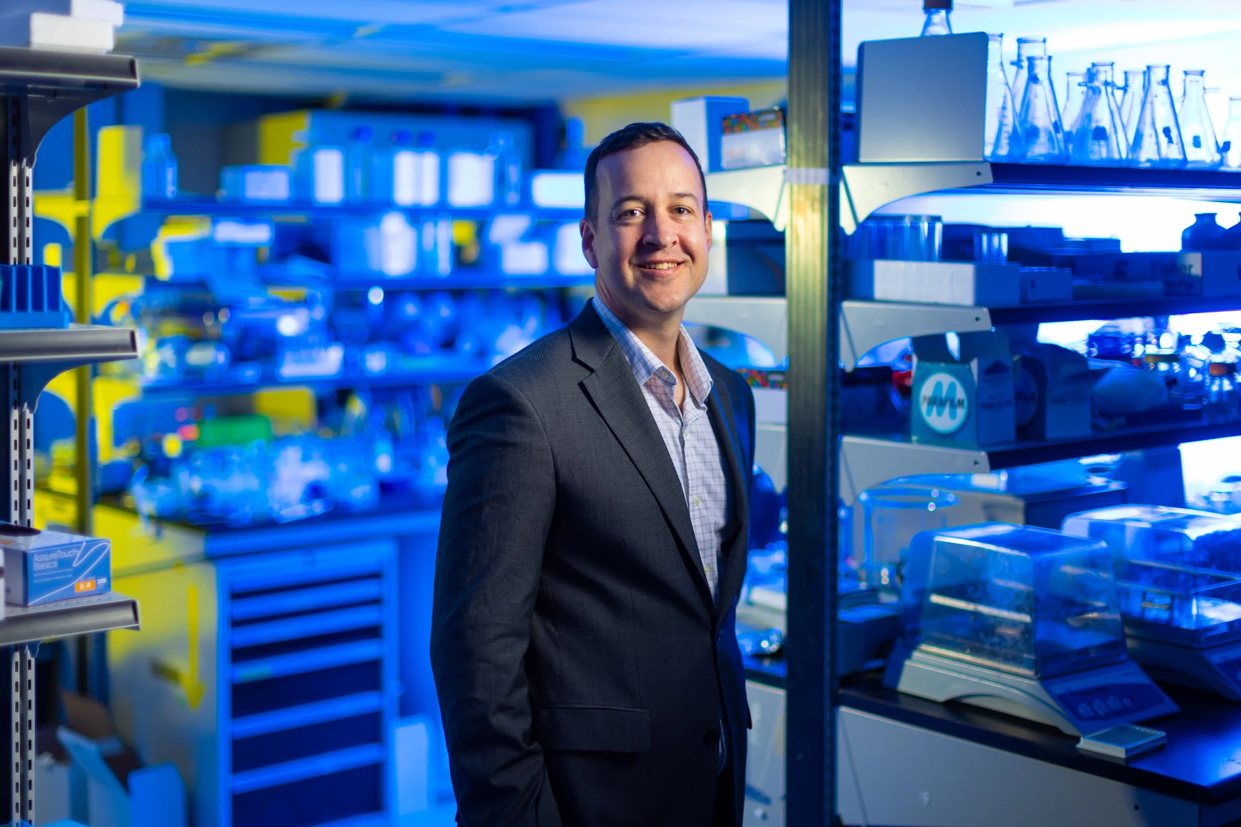  Jonathan Lovell, Professor at UB in his research lab in Bonner Hall 