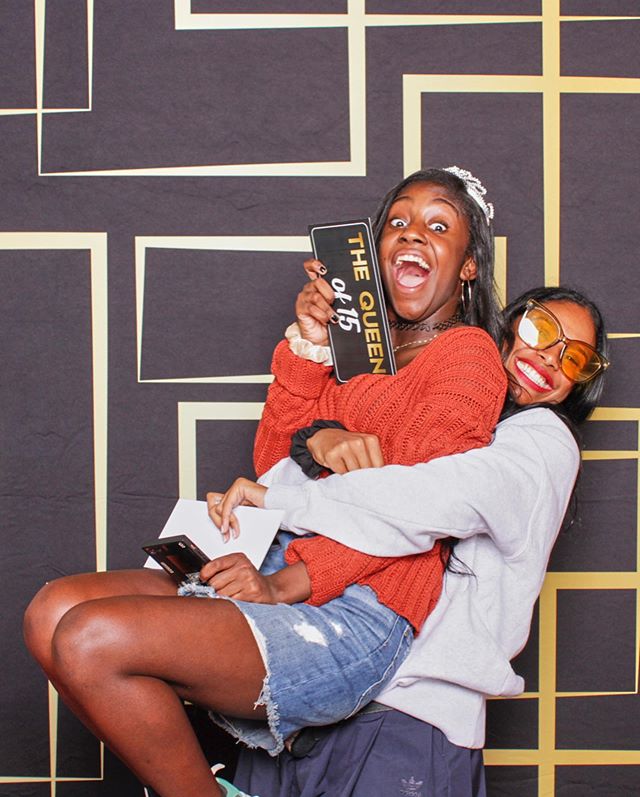 It&rsquo;s all fun and games, then you get picked up by surprise. Haha! Birthday photobooth shenanigans!
.
.
#thecliqueboxphotoboothco #thecliquebox #cliquebox #photobooth #atlantaphotobooth #GAphotobooth #Georgiaphotobooth #metroatlantaphotobooth #a