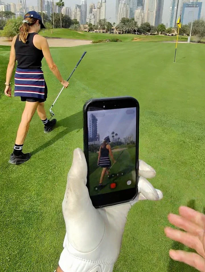 Seriously, I still can&rsquo;t believe this. My wife Lana played her very first game of golf and got a hole in one 😱⛳️1️⃣
@emiratesgc @lanalee.23 @christopherianmay @callawaygolfaus