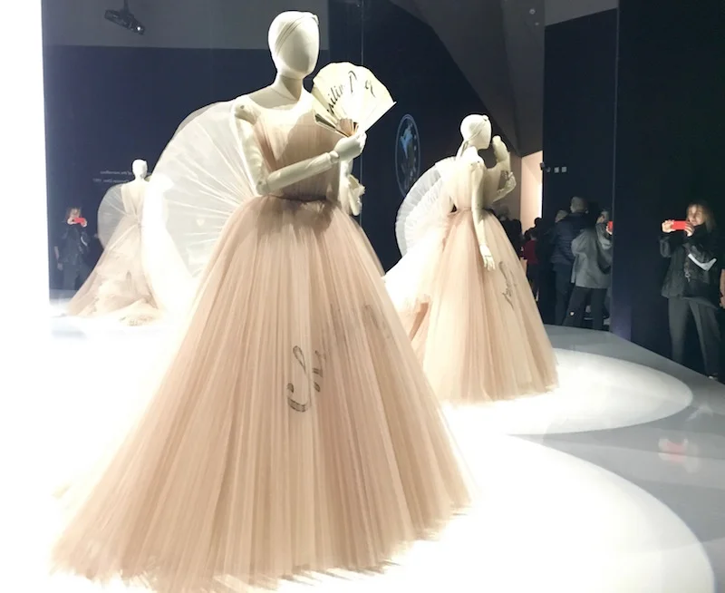 Can you spot me in the photo? A hint… Follow the red iPhone!