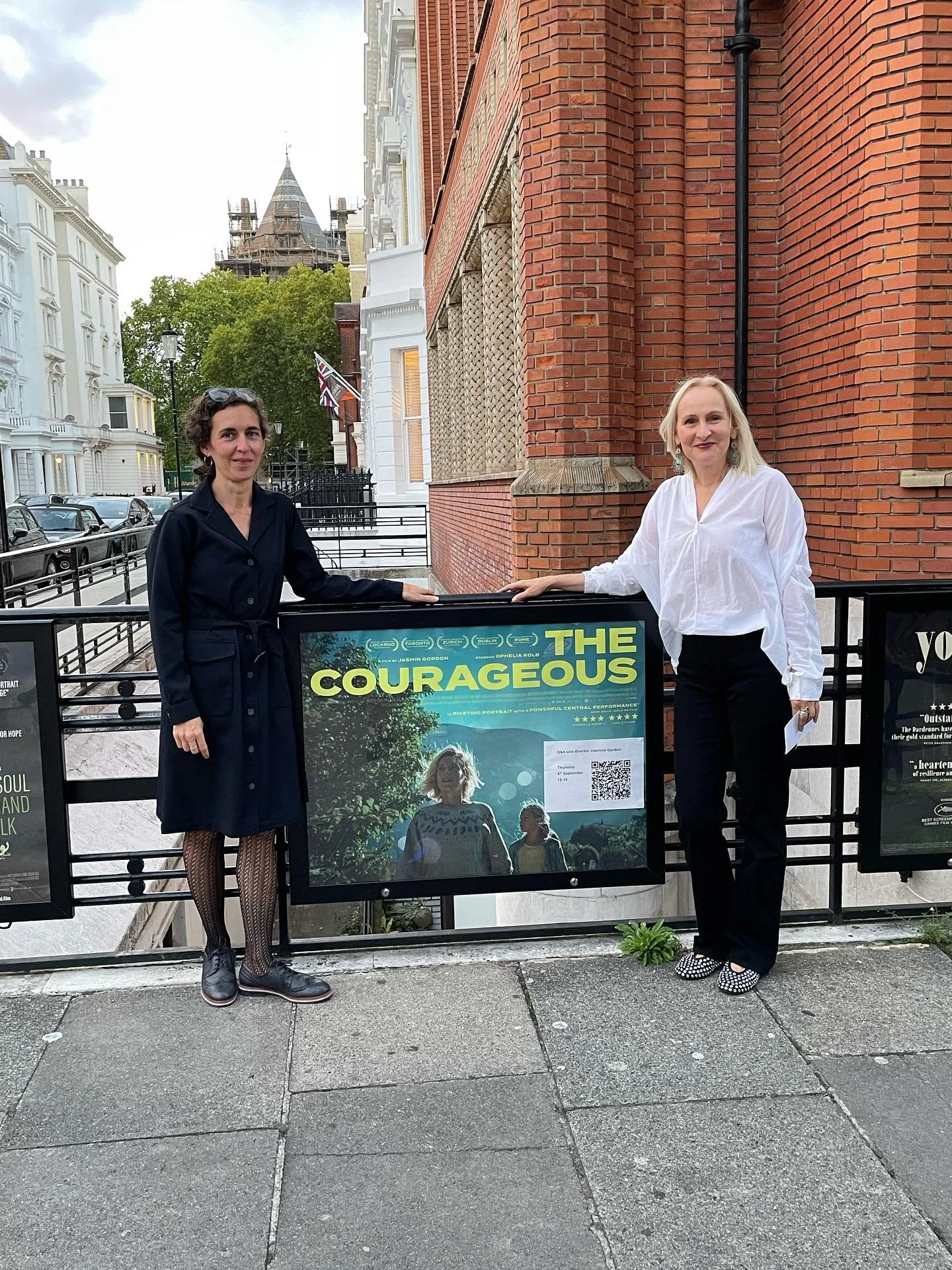 The Courageous

A woman struggles with money and acceptance but instead of letting herself be eaten up by the system, she rebels. She does things her way. The alternative, giving up, just doesn&rsquo;t exist for her and the 3 children who depend on h