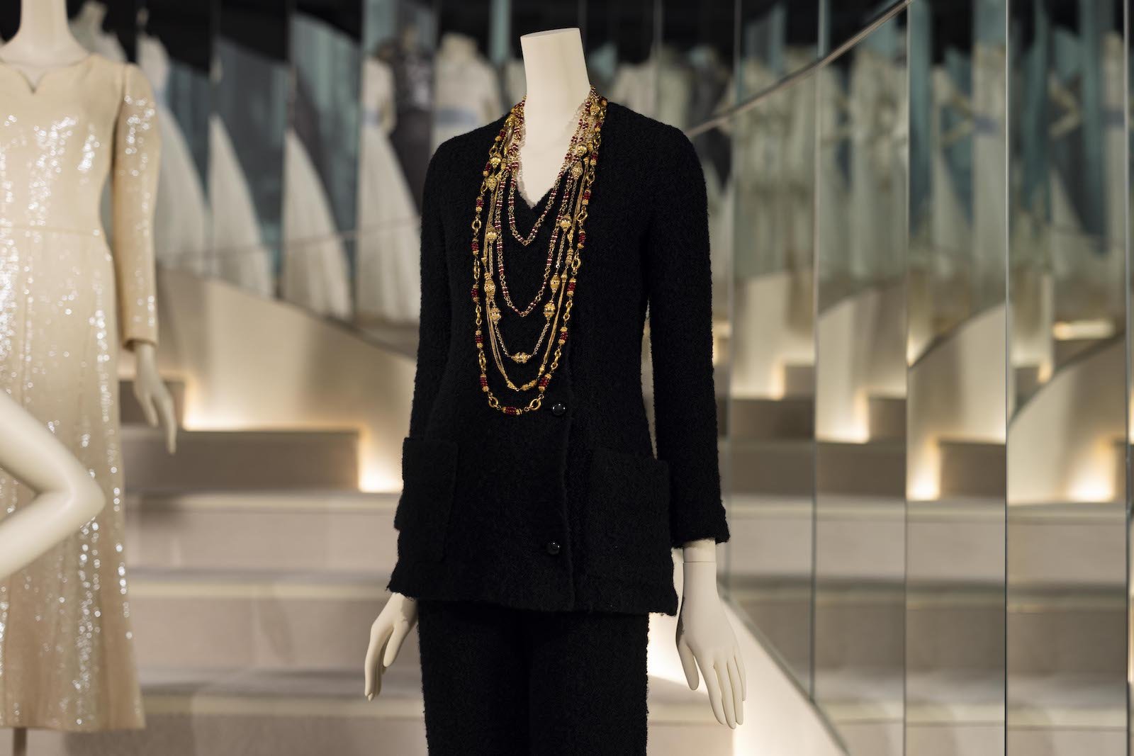 Gabrielle Chanel decoded: Fashion Manifesto opens at the V&A in London — E.  Nina Rothe