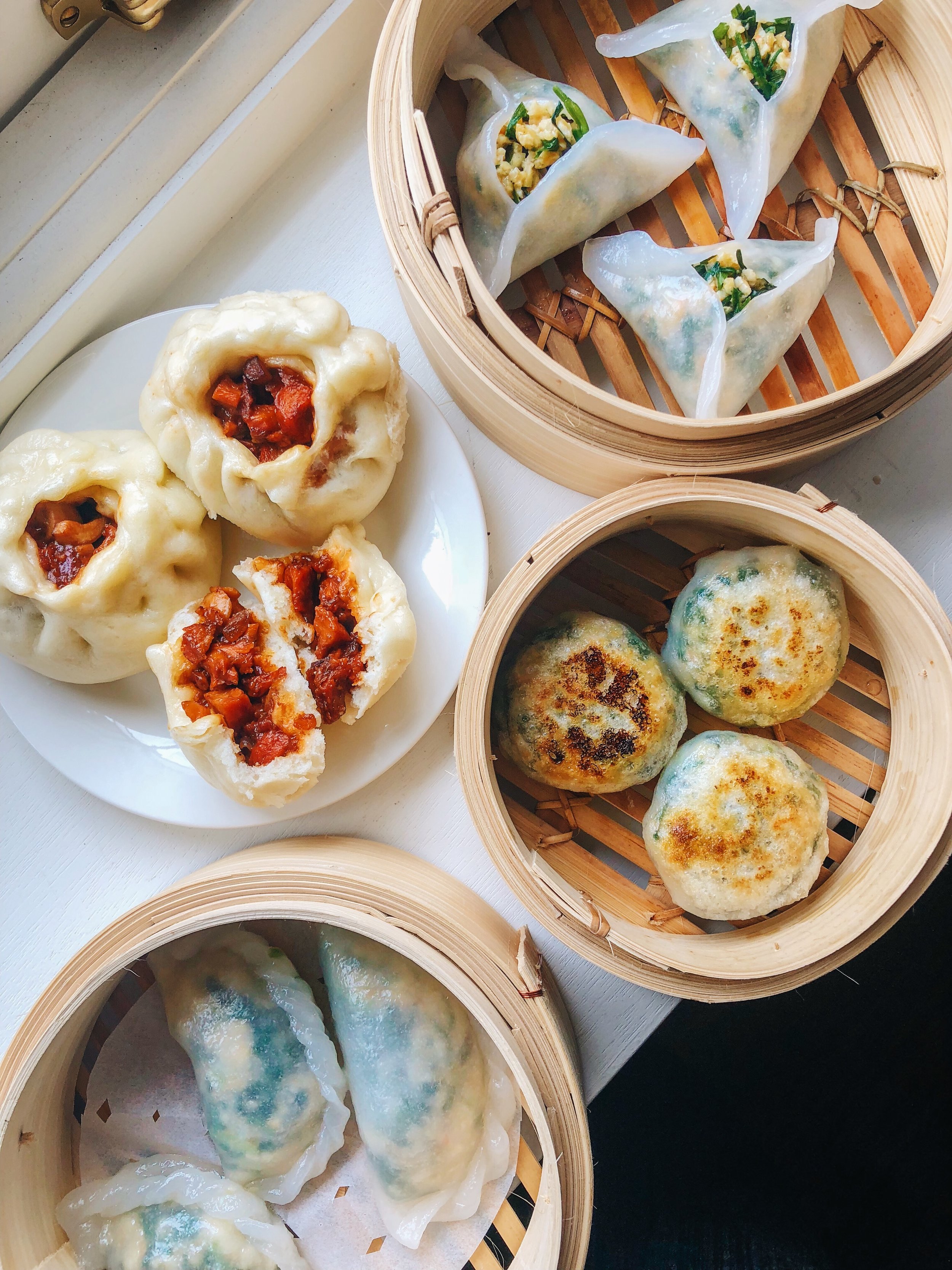 Garlic Chive and Prawn Dumplings Gao Choi Gow 韭菜虾饺 — IT'S LIZ MIU