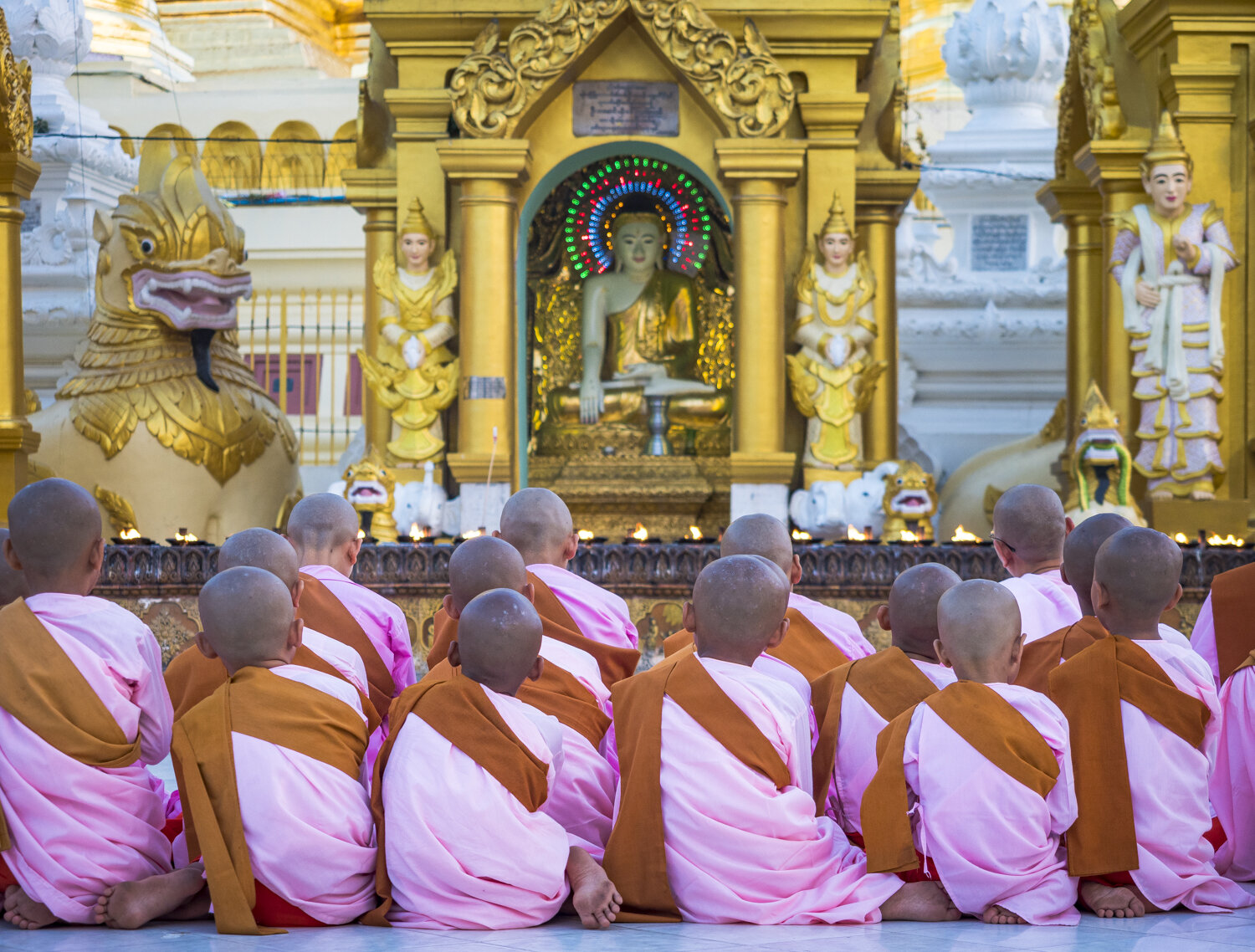  Shwedagon Pagoda, Myanmar 