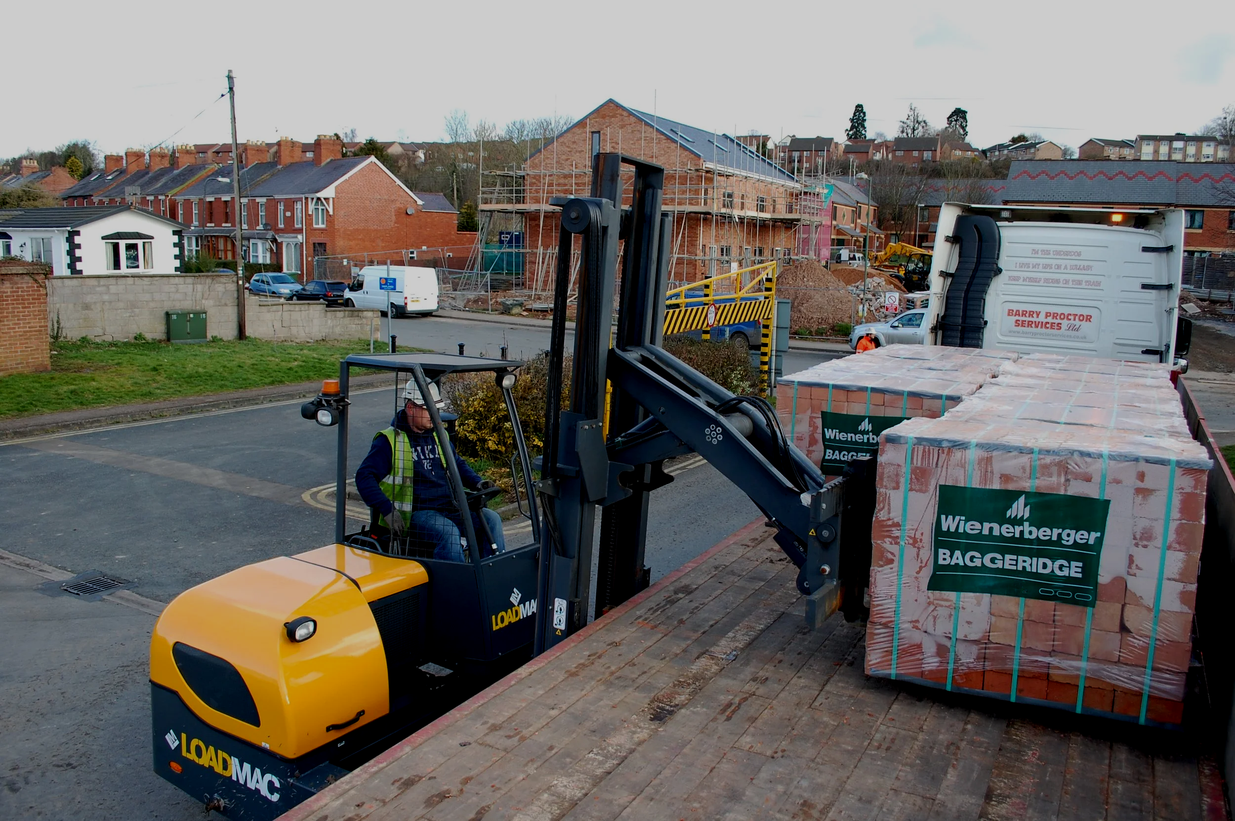 Loadmac 825 Super Reach 