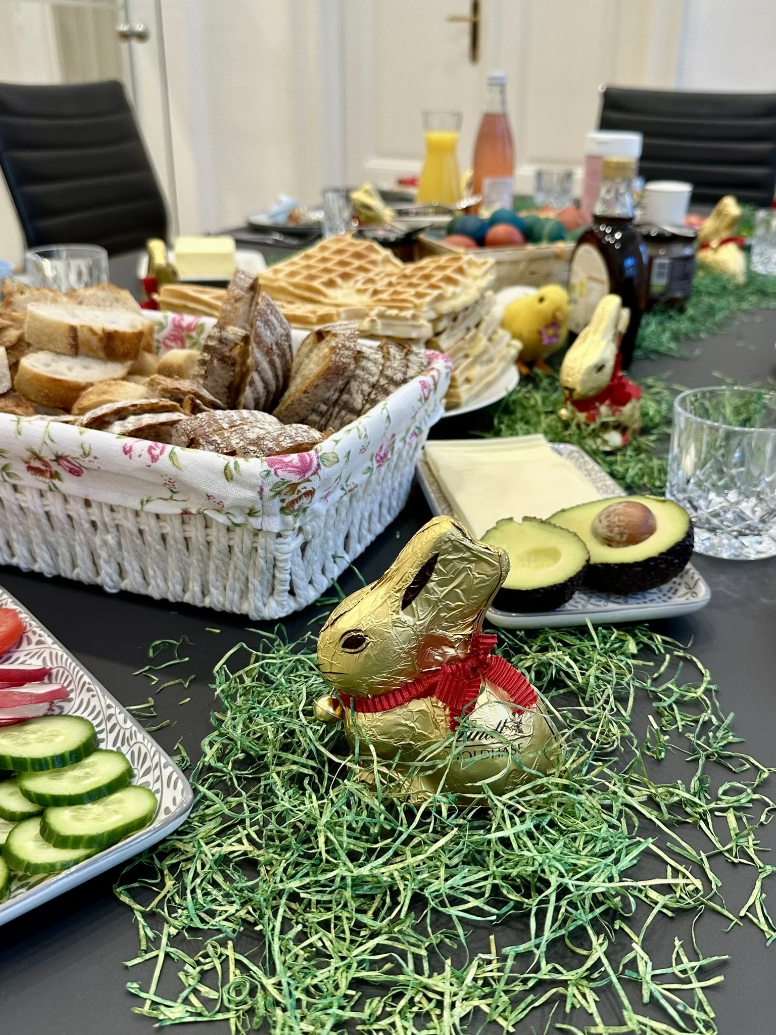 Oster-Brunch in unserer Kanzlei 🐰