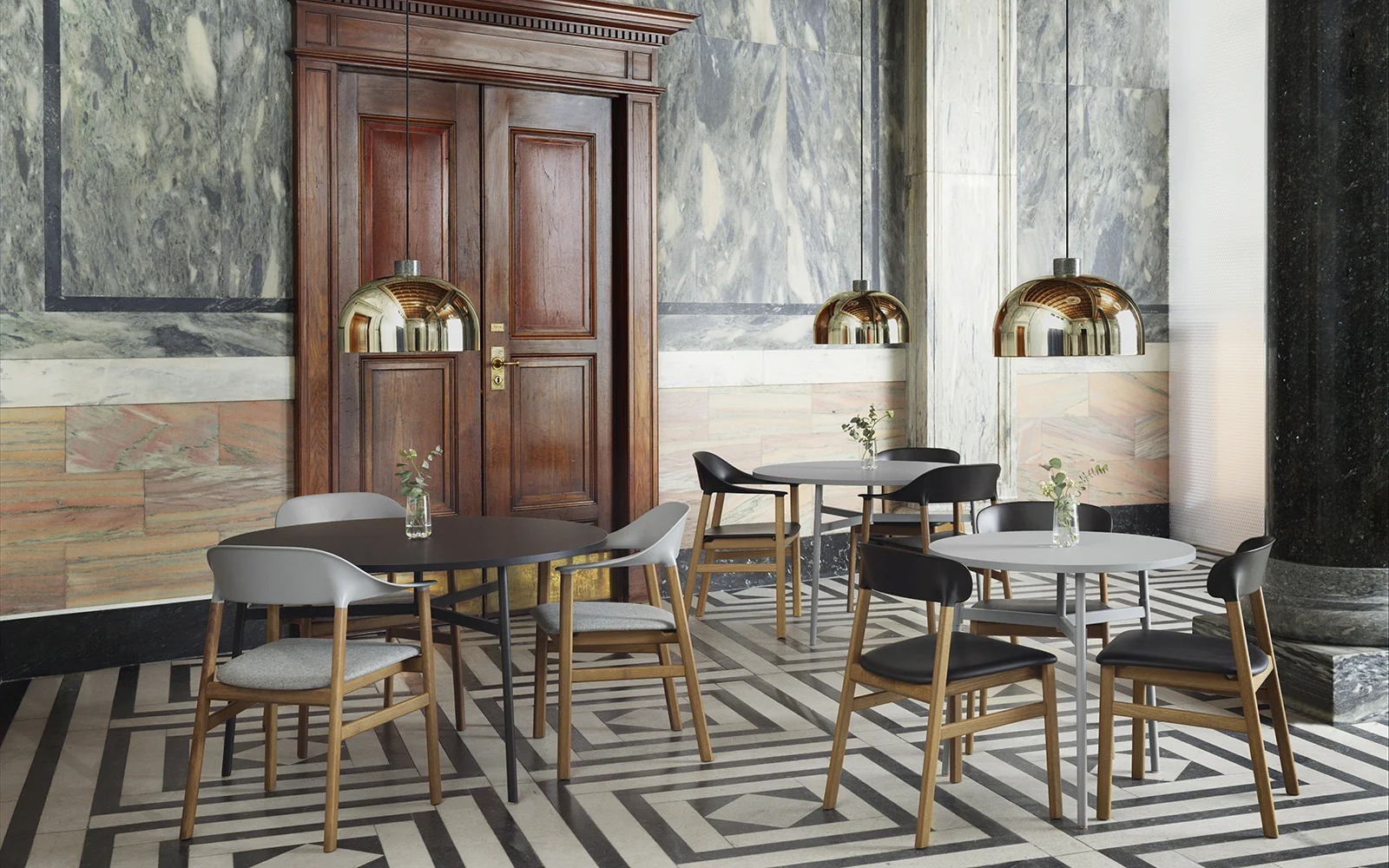 2018_Normann_Copenhagen_Herit_Chair_Armchair_Union_Table_Grant_Pendant_45_Brass_02.jpg