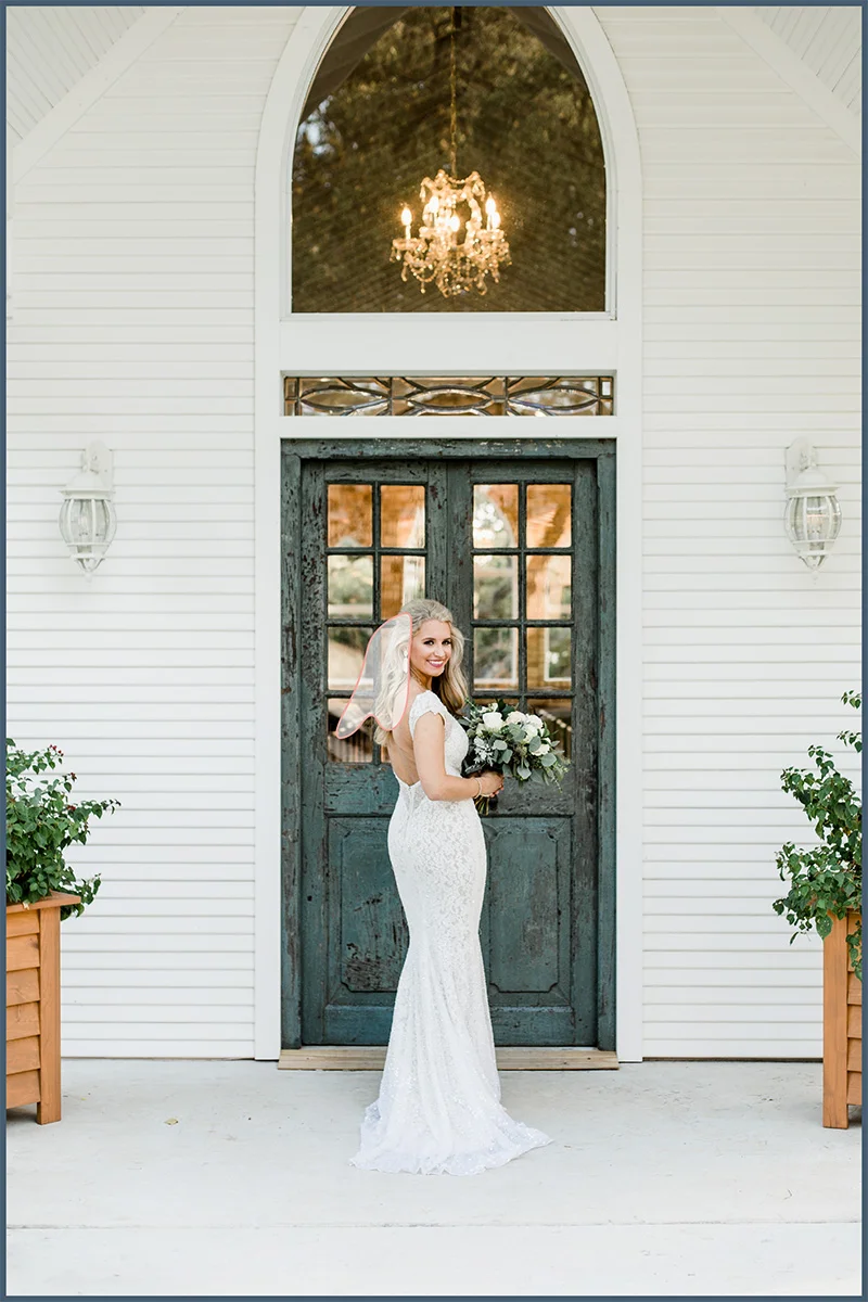 Flyaway Veil: 20-22 inches