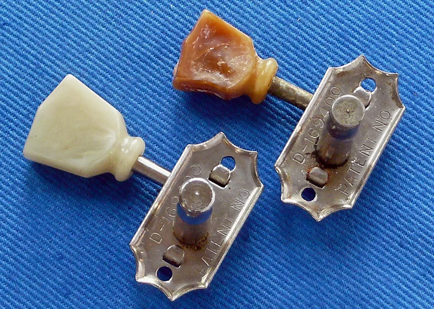 Left: Vintage Haven replacement tip. Right: original 1959 single ring tip.