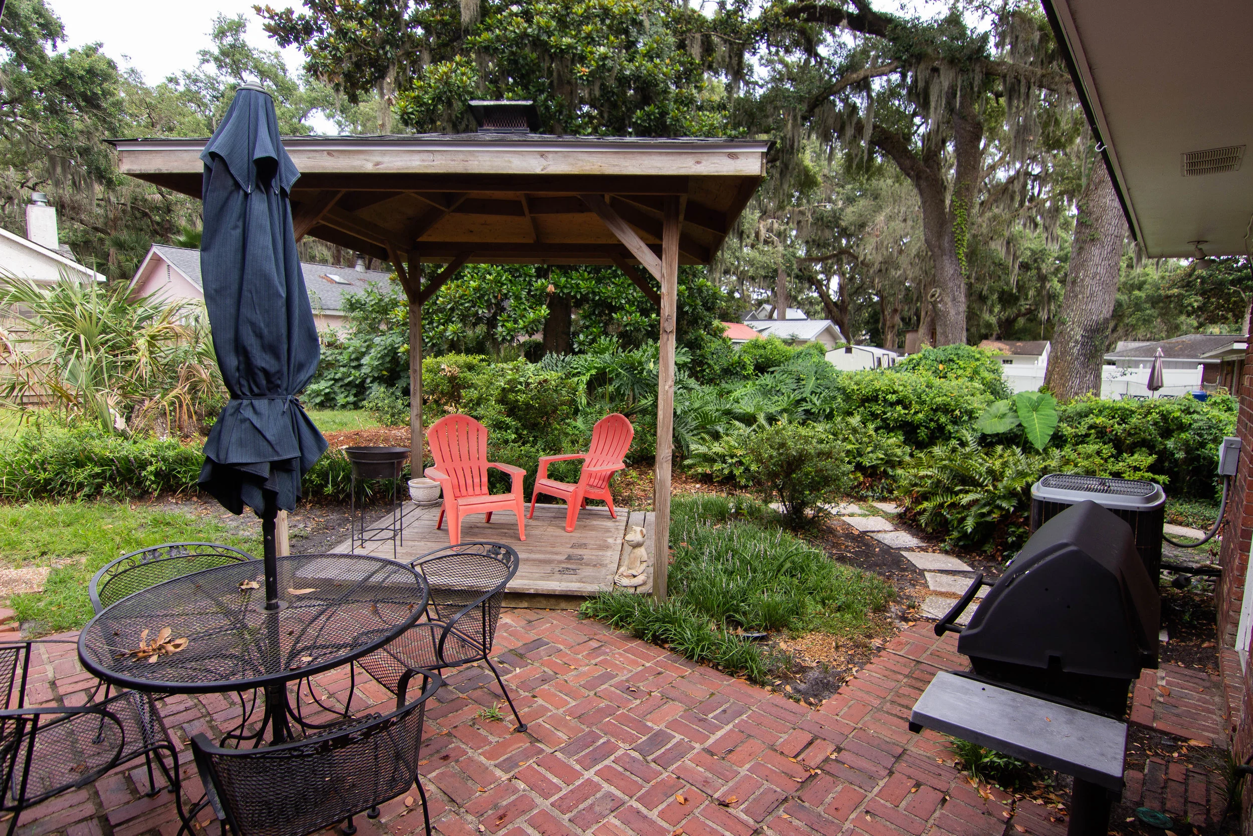21 Backyard.jpg