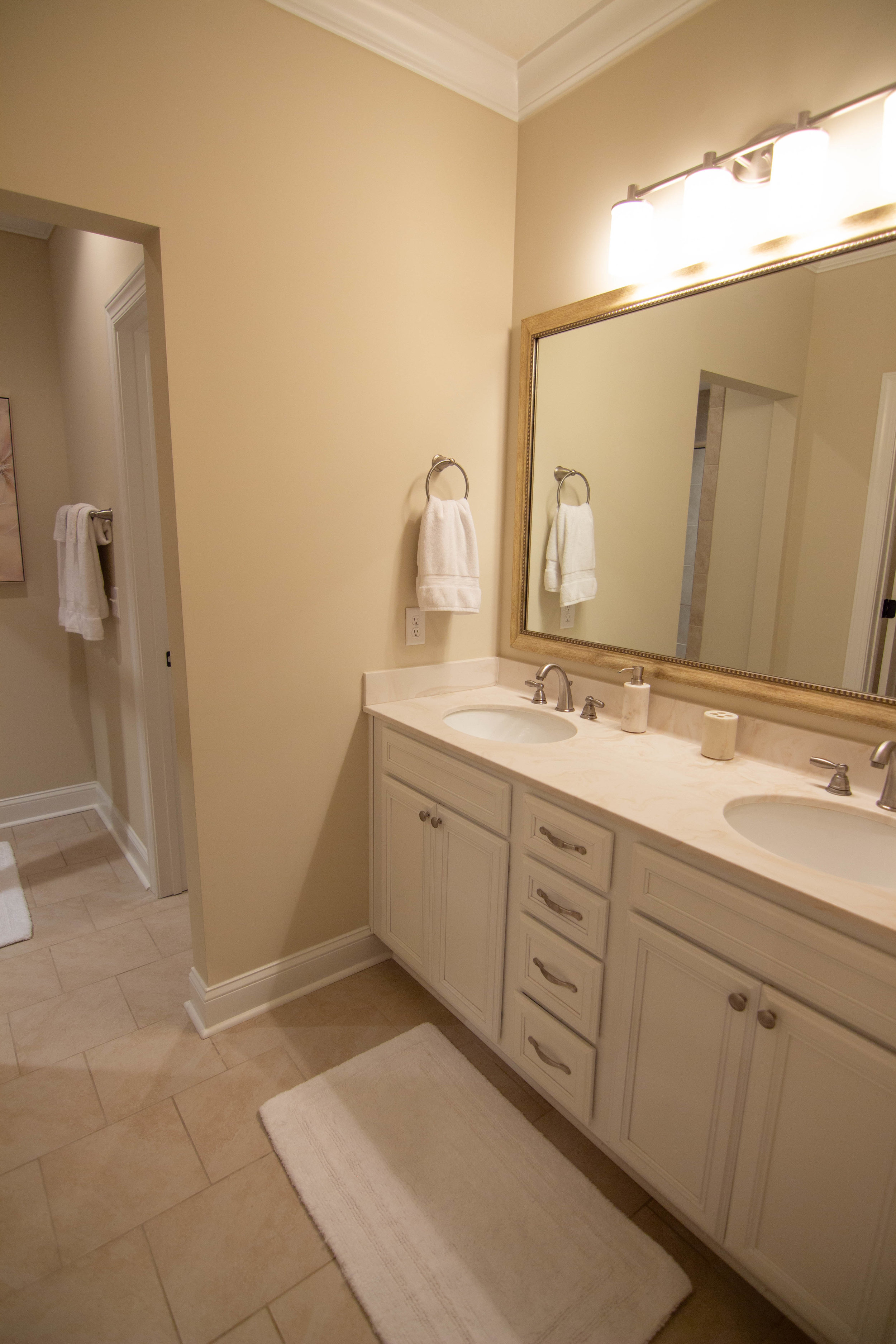 15.5 Master Bath.jpg