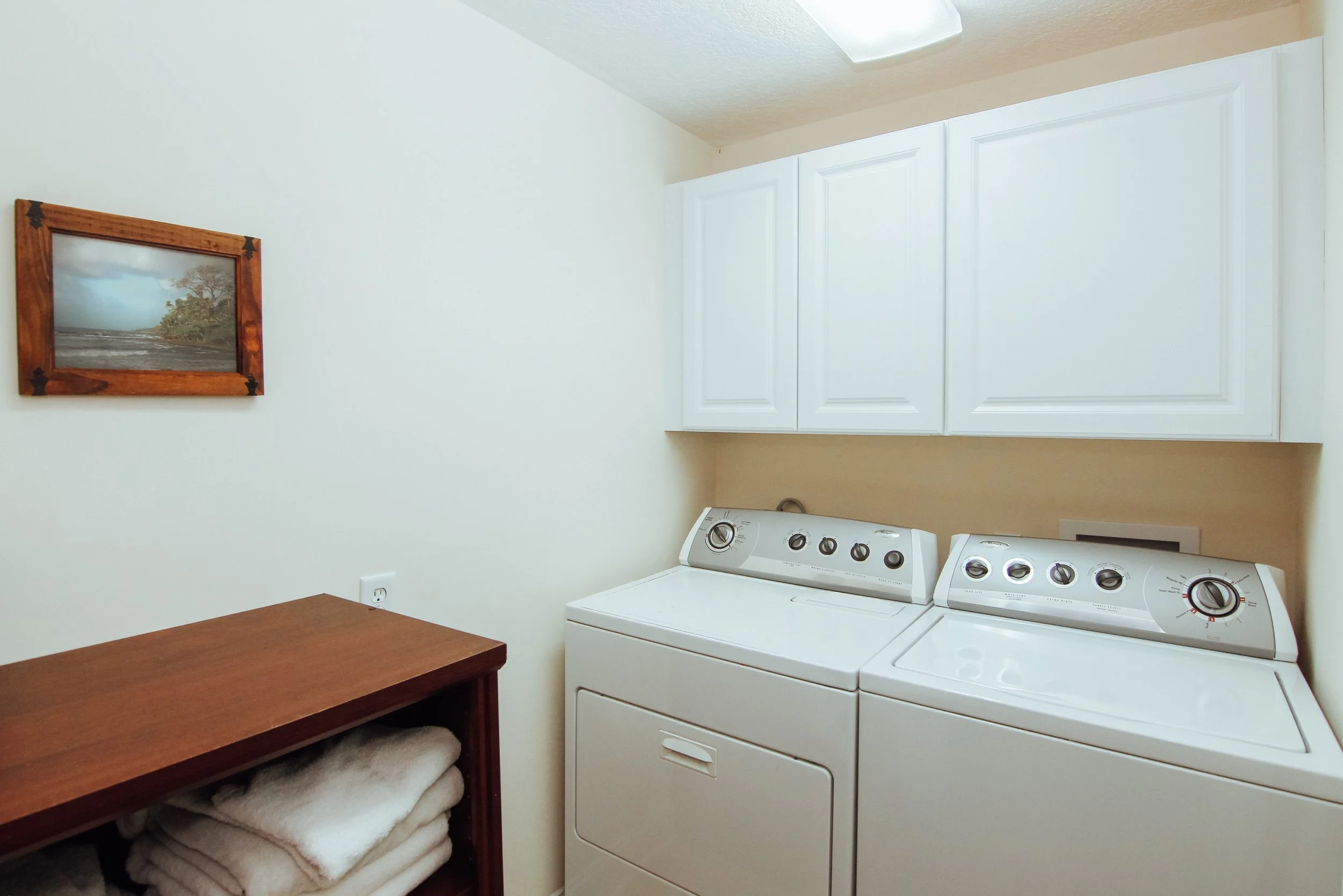 20 Laundry Room.jpg