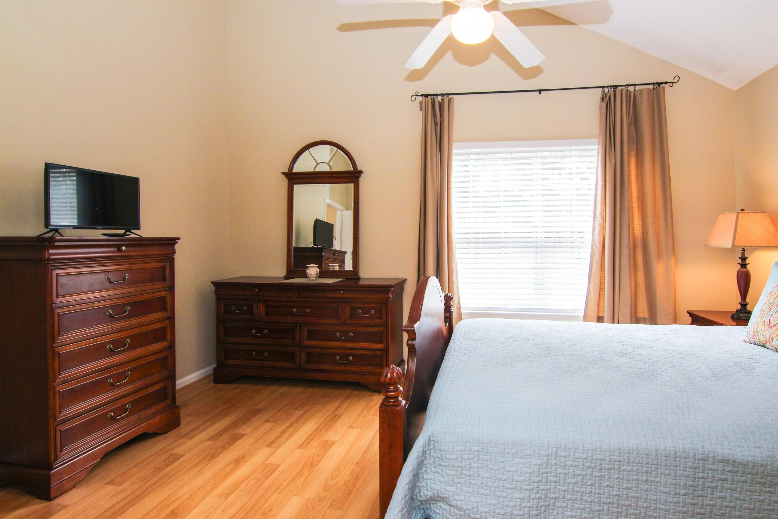 06 Master Bedroom.jpg