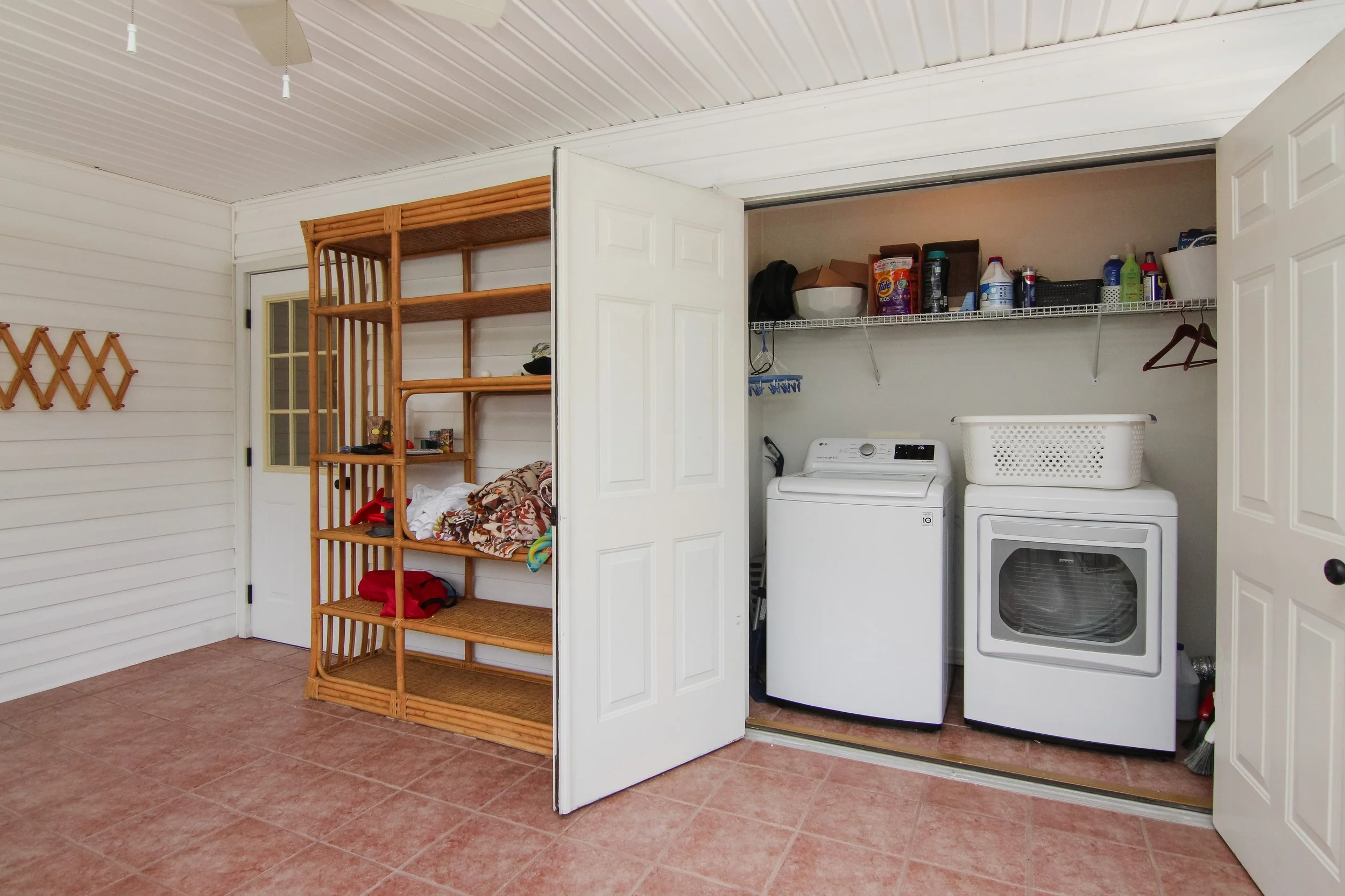 28 Porch.jpg
