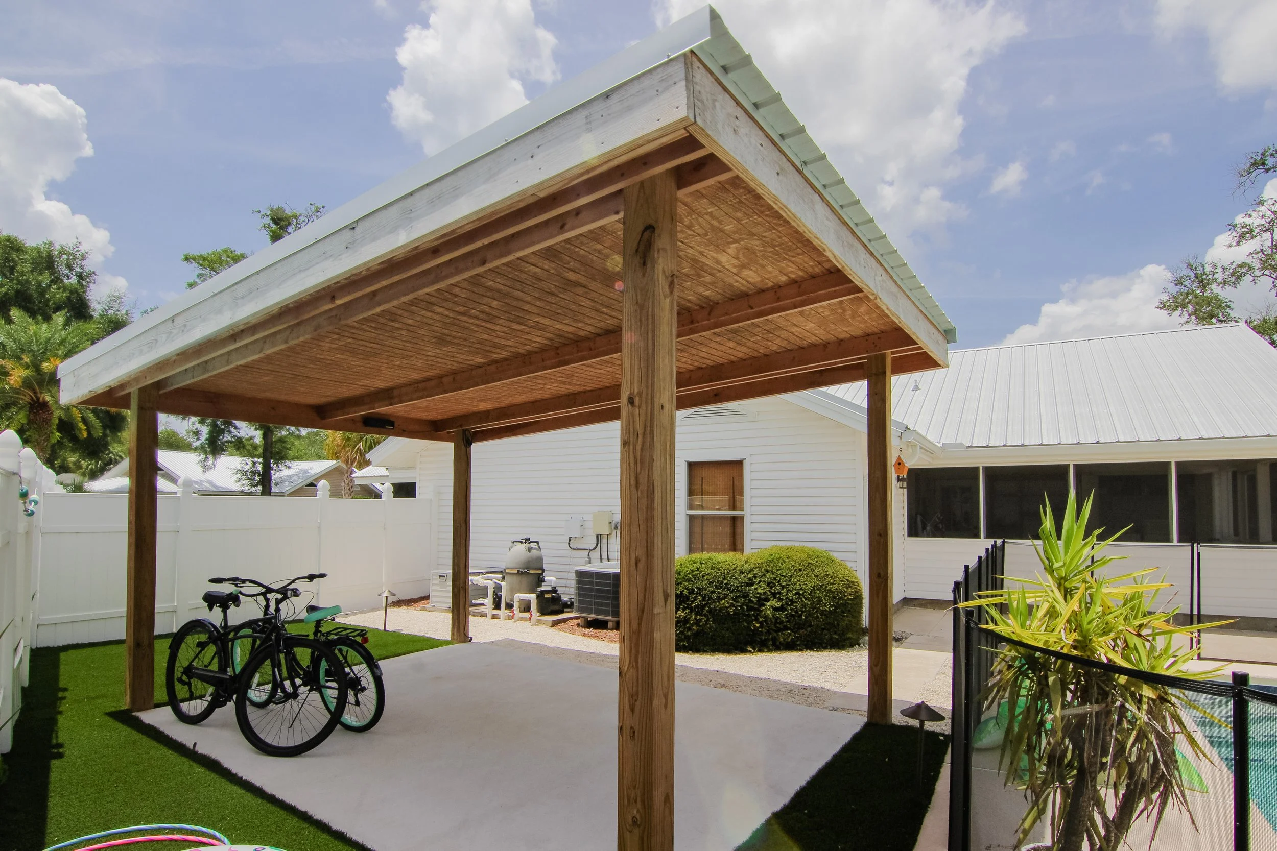33 Gazeebo.jpg
