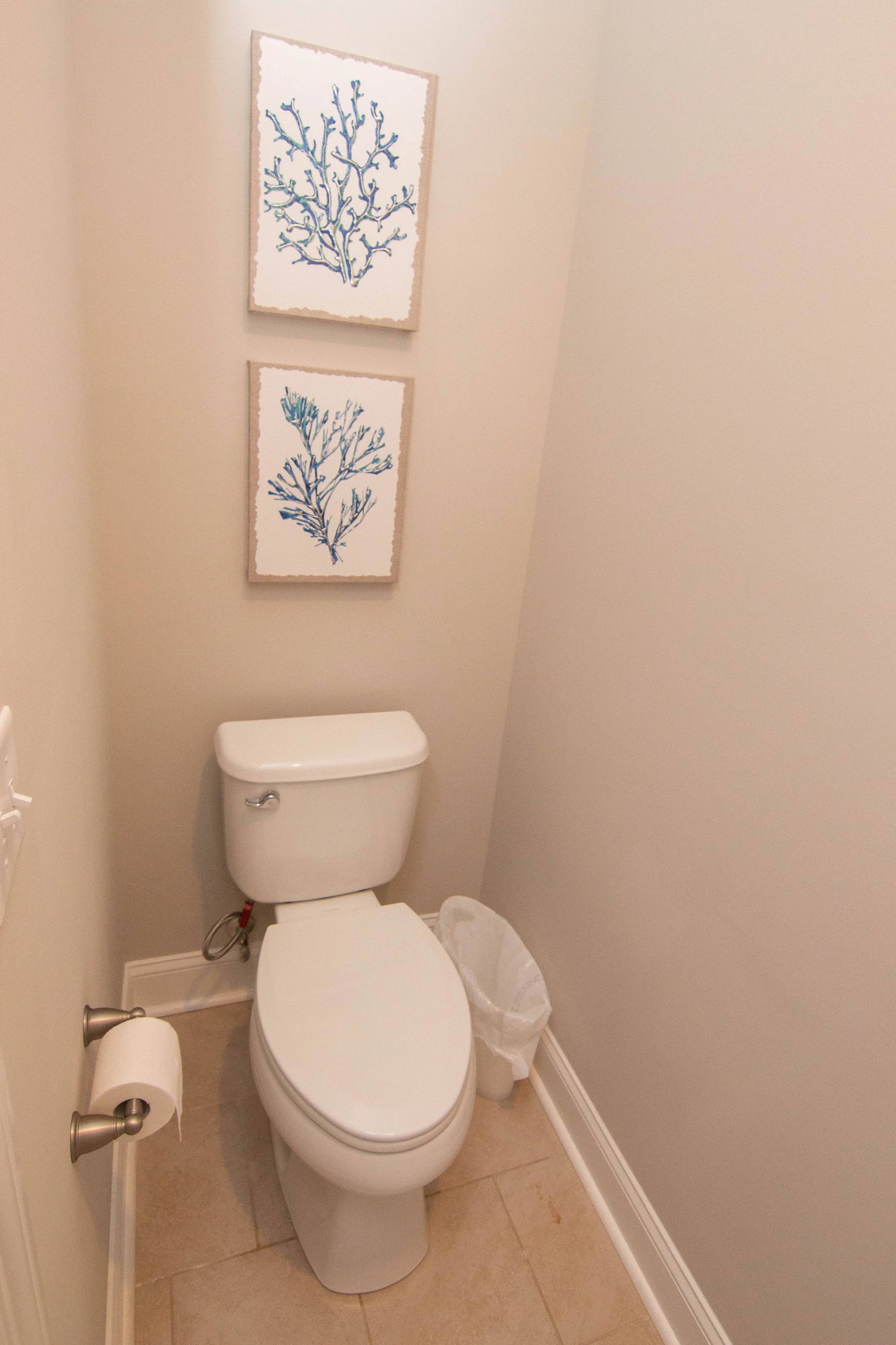 25 Master Bath.jpg