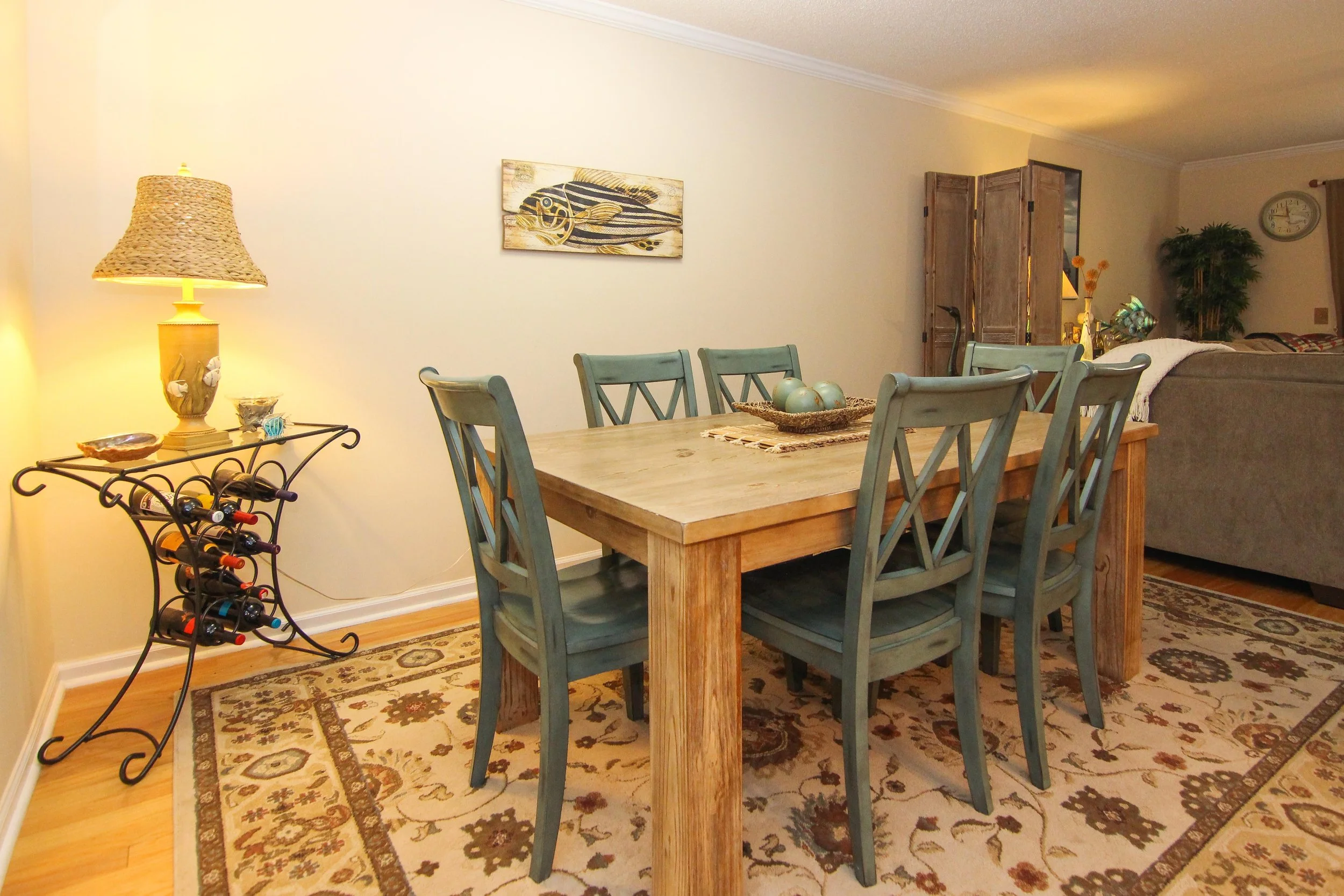 06 Dining Room.jpg