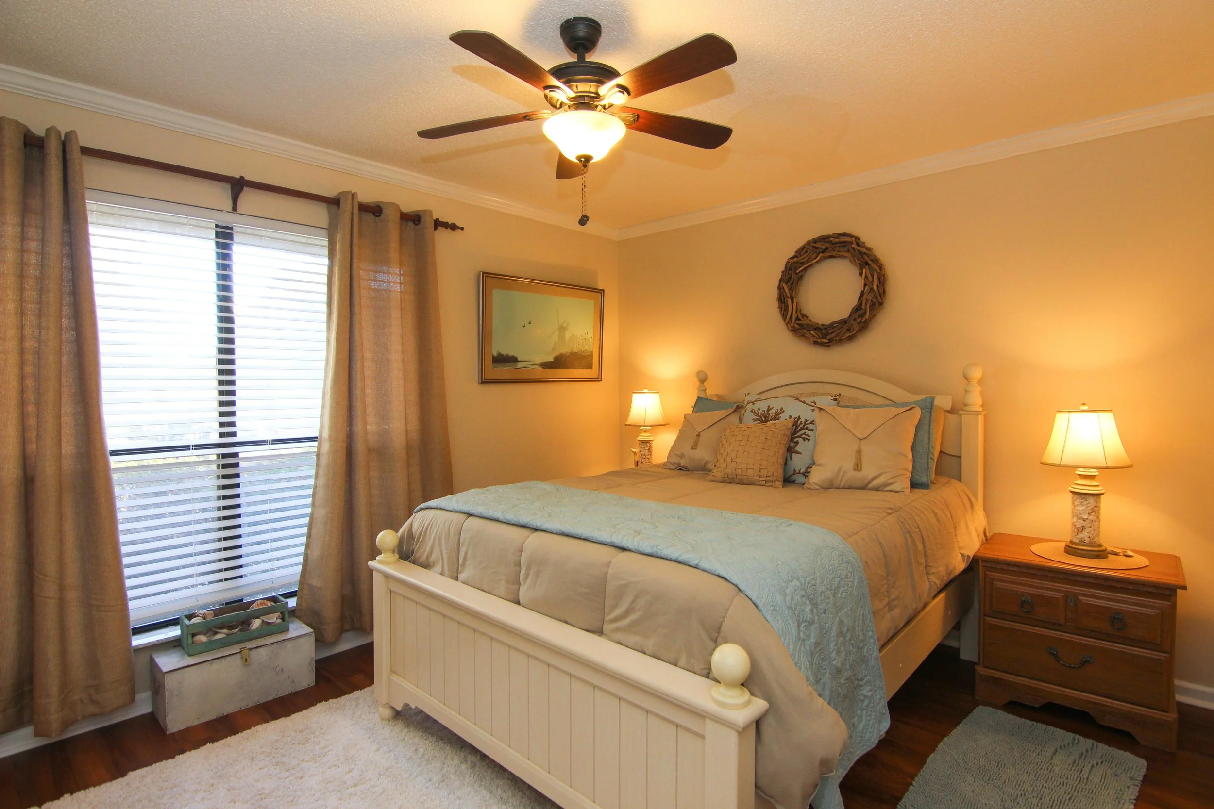11 Bedroom 1.jpg