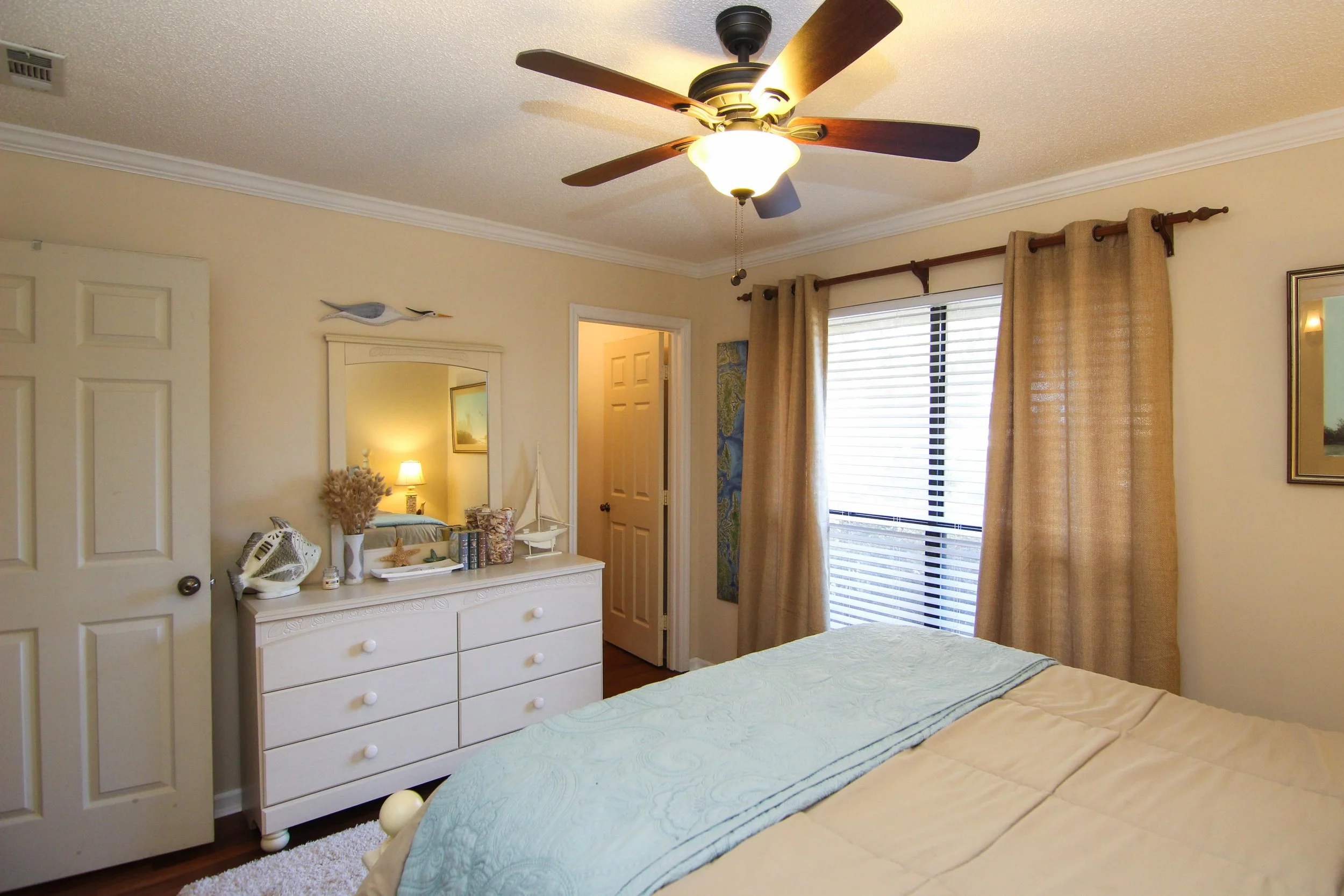 12 Bedroom 1.jpg